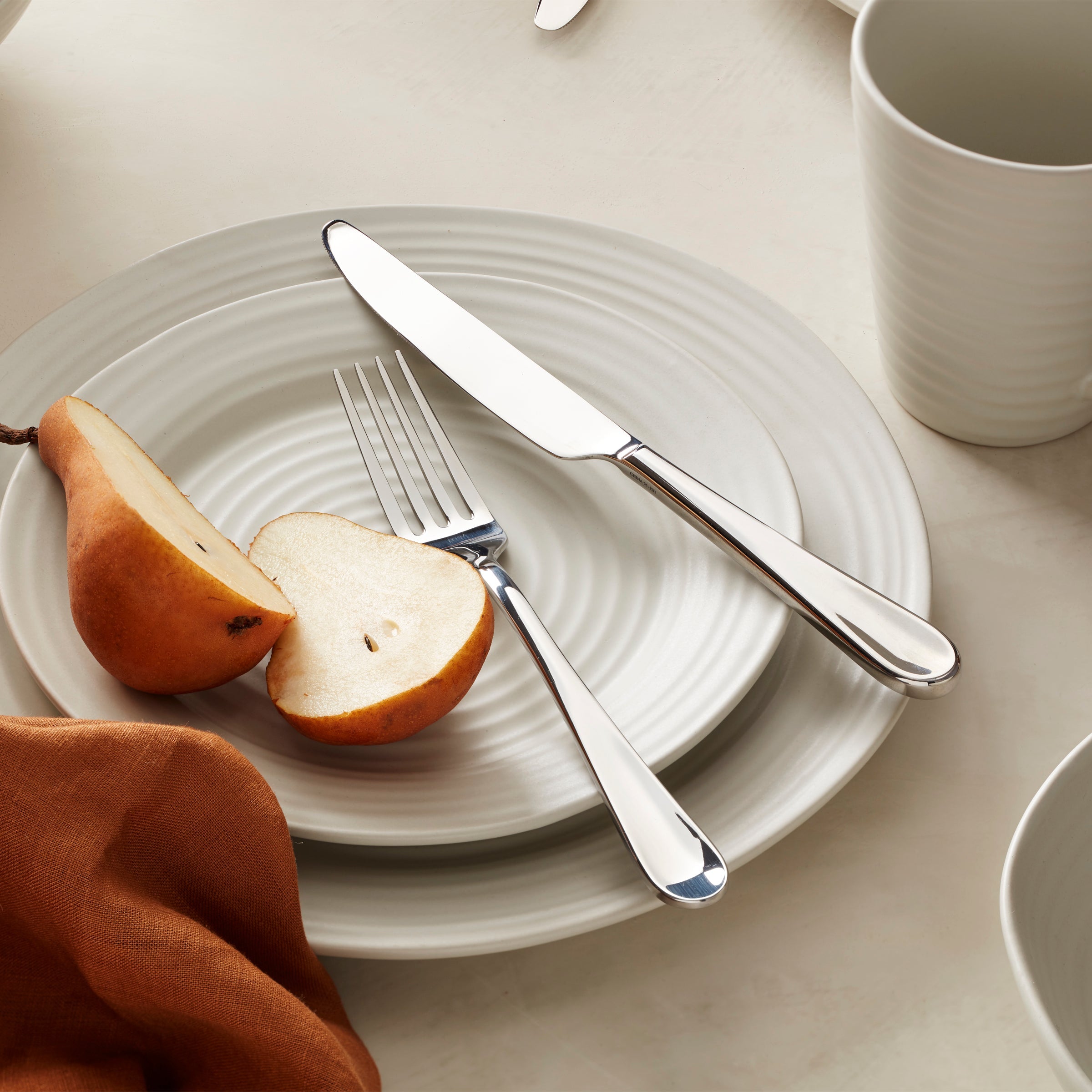 Grant 20-Piece Stainless Steel Flatware Set - Elegant Silverware for Everyday Dining, Dinner Parties & Gifts | Durable & Dishwasher Safe Cutlery Set
