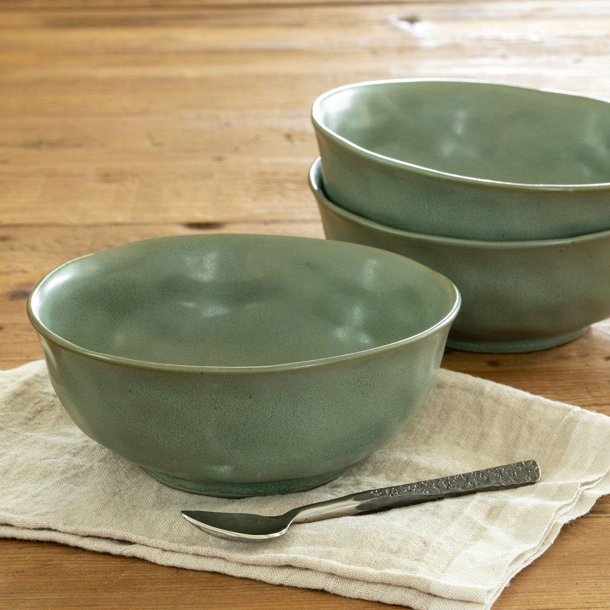 Premium Clara Glazed Dinnerware Set - 16-Piece Porcelain Tableware for Everyday Dining & Entertaining | Elegant Dinner Plates, Bowls, Mugs & Serving Dishes | Perfect for Family Meals, Dinner Parties & Special Occasions