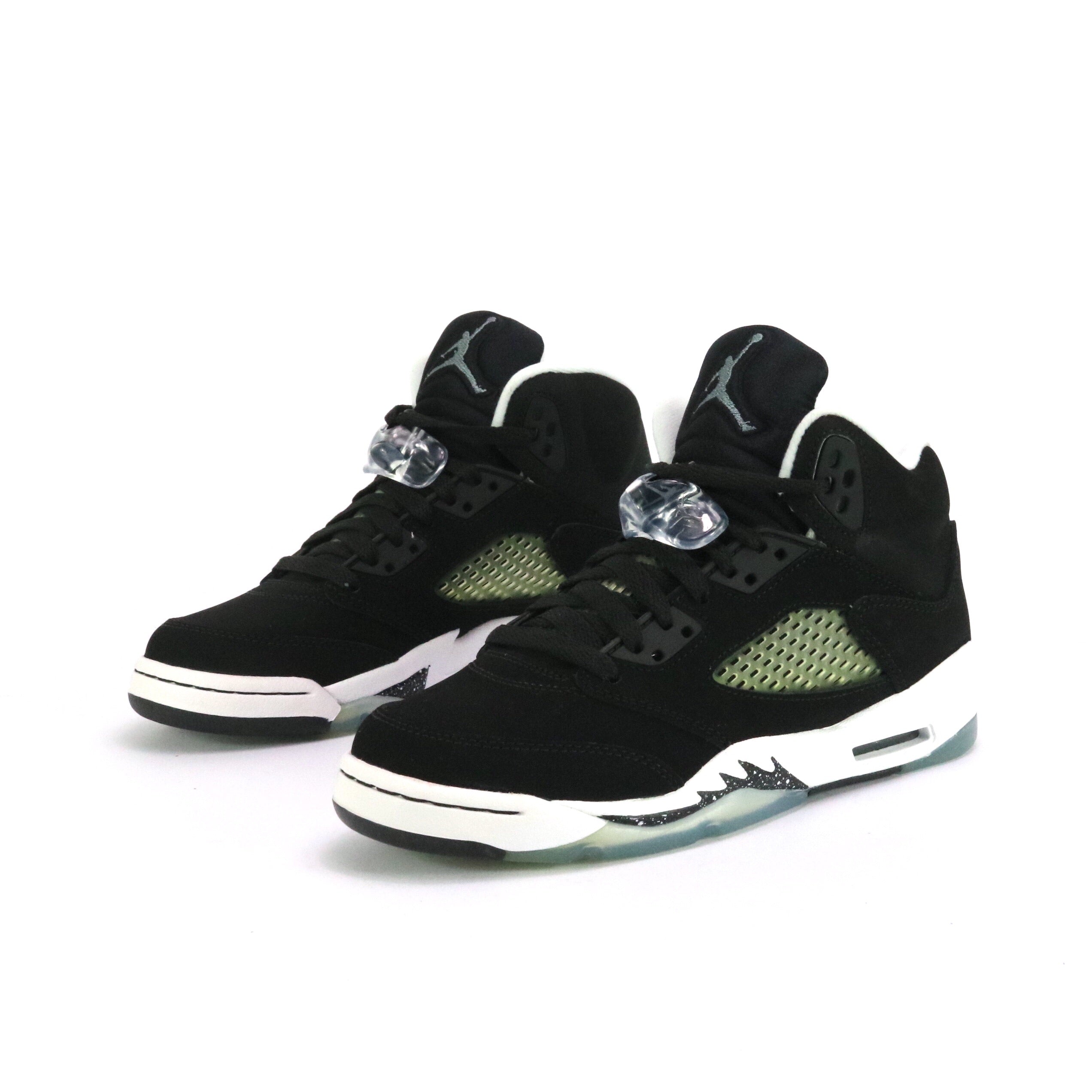 Air Jordan 5 Retro Oreo Boys Grade School Basketball Shoes - White/Black for Casual Wear & Street Fashion