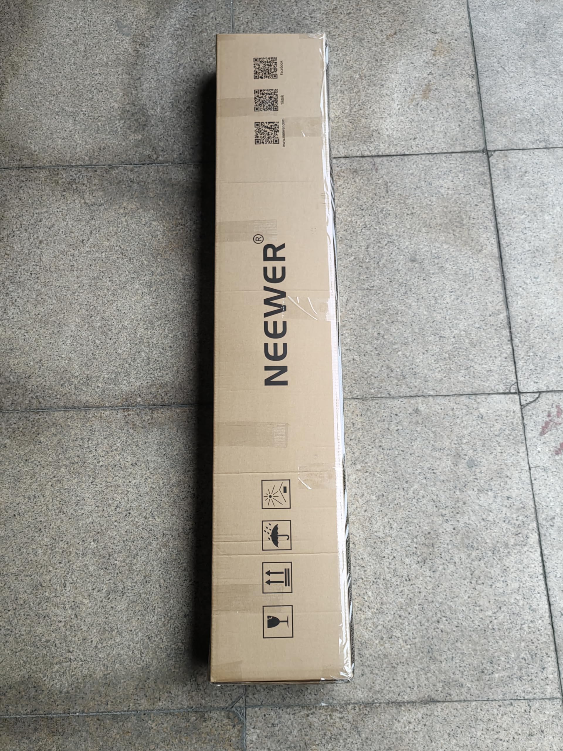 Neewer Heavy Duty 13ft/4m Adjustable Metal Light Stand with Spring Cushion - 1/4