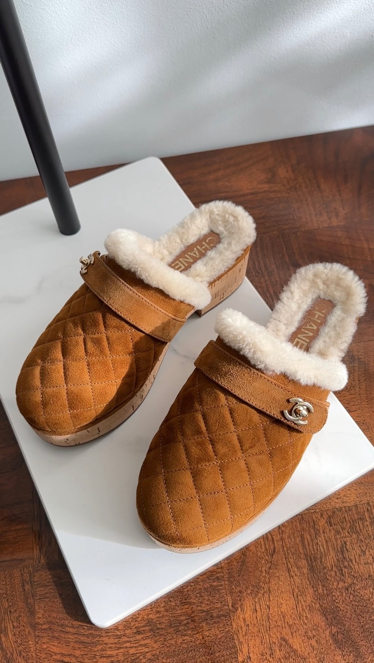Chanel 21A Brown Shearling CC Turn Clasp Quilted Cork Mules Size 37 - Luxury Shearling Slippers for Women | Perfect for Winter Comfort & Home Relaxation