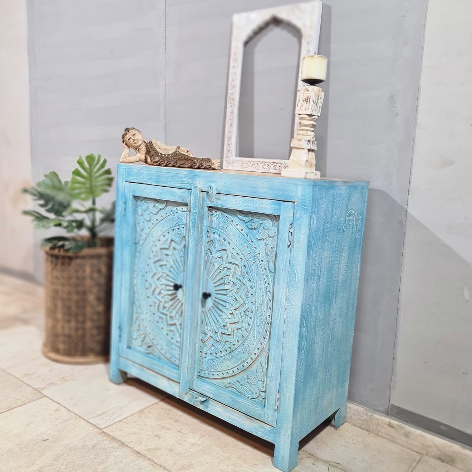 Handmade Carved Indian Solid Hardwood Cabinet with Floral Pattern - Blue (35.4