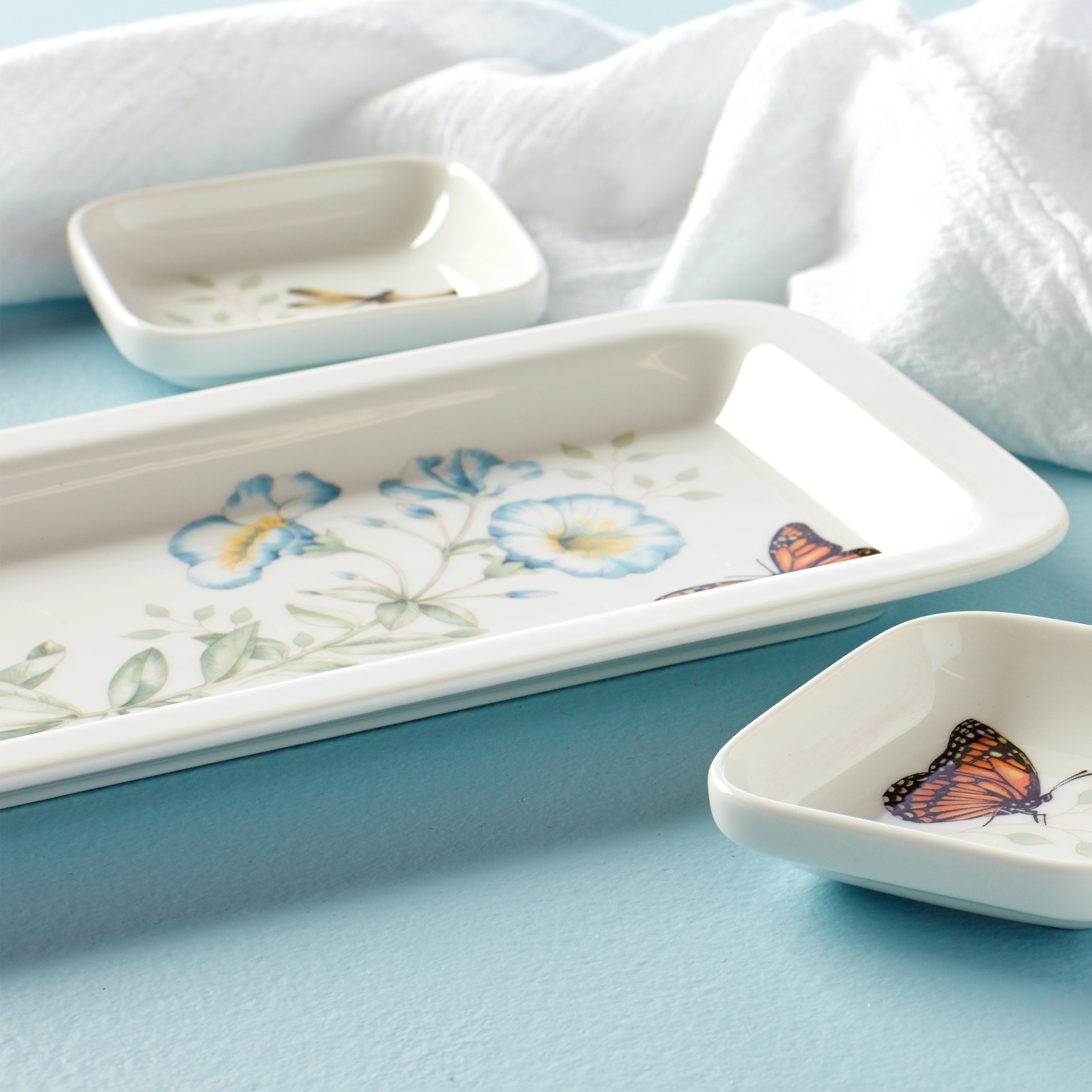 Butterfly Meadow Sushi Plate & Bowls Set - Japanese Style Ceramic Dinnerware for Sushi, Sashimi & Asian Cuisine - Perfect for Home Dining, Parties & Restaurant Use