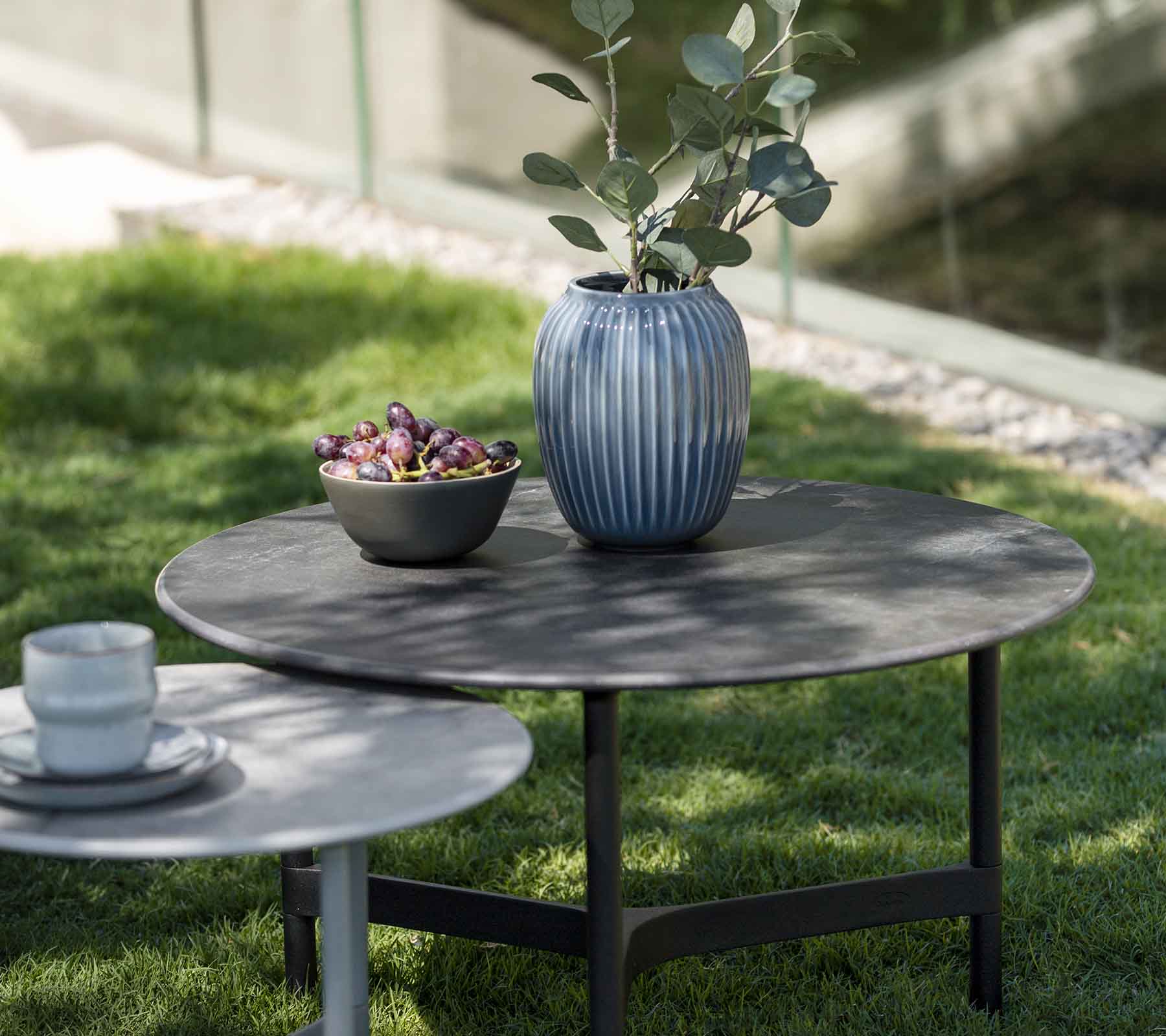 Modern Twist Coffee Table - Medium Size Round End Table for Living Room, Bedroom & Office - Stylish & Functional Home Decor Furniture