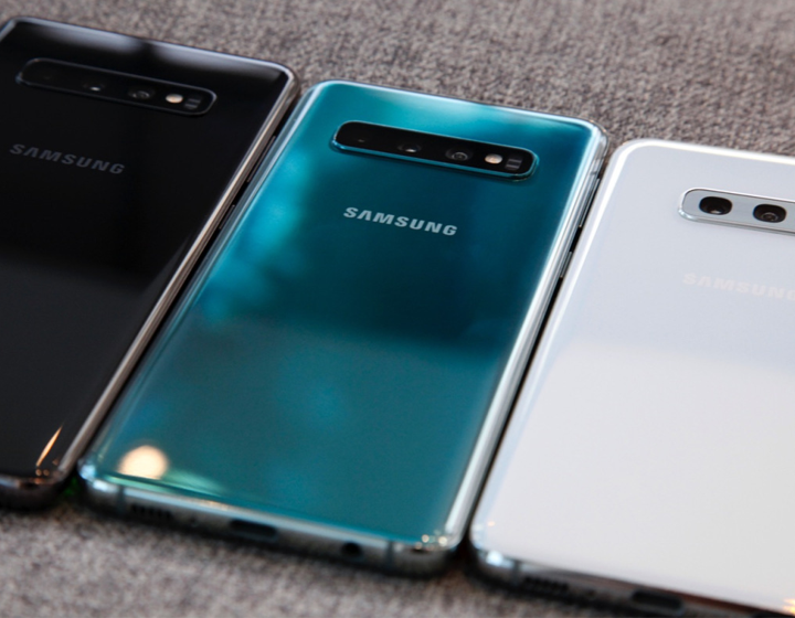 Samsung Galaxy S10+ SM-G975F/DS 128GB 8GB RAM Dual SIM Factory Unlocked Smartphone (Prism Green) - International Version for Travel & Business Use