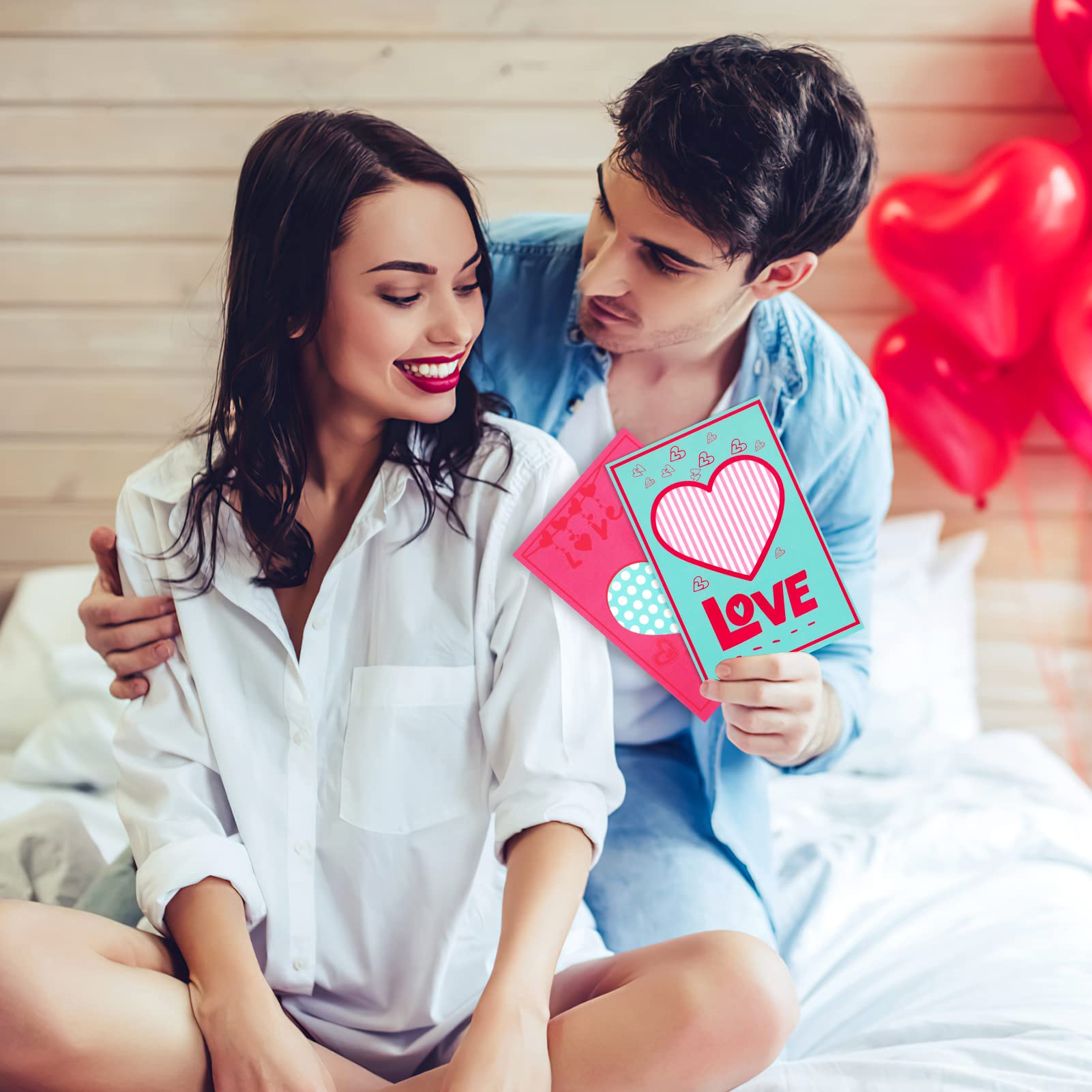 24-Piece Valentine's Day Greeting Card Set with Envelopes - 8 Unique Romantic Designs for Her, Him, Wife, Husband, Girlfriend & Boyfriend - Perfect for Valentine's Gifts, Classroom Exchange & Party Favors