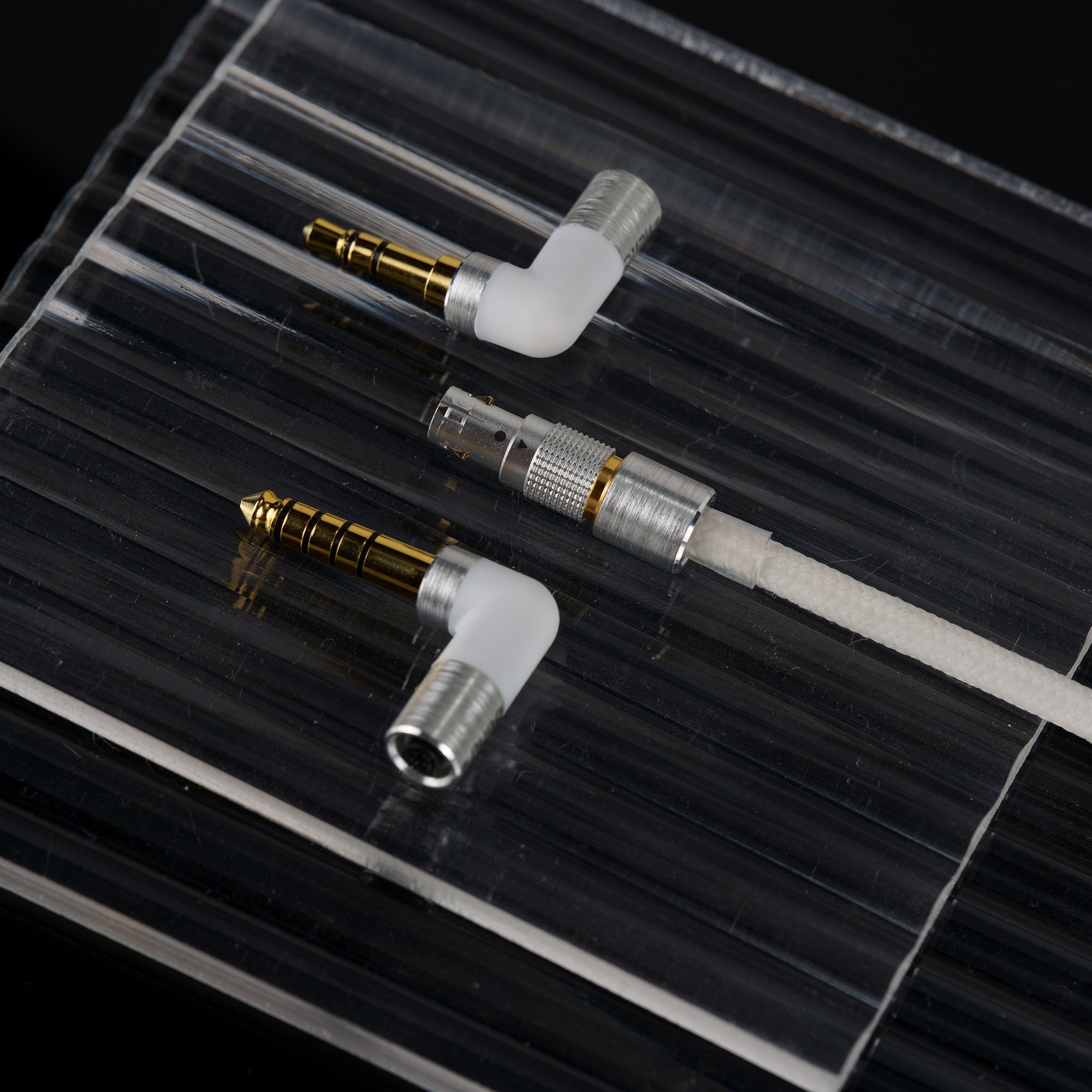 DUNU Glacier High-Fidelity In-Ear Monitors with Detachable Cable - Professional Sound for Audiophiles, Musicians & Studio Use - Perfect for Travel, Commuting & Gaming