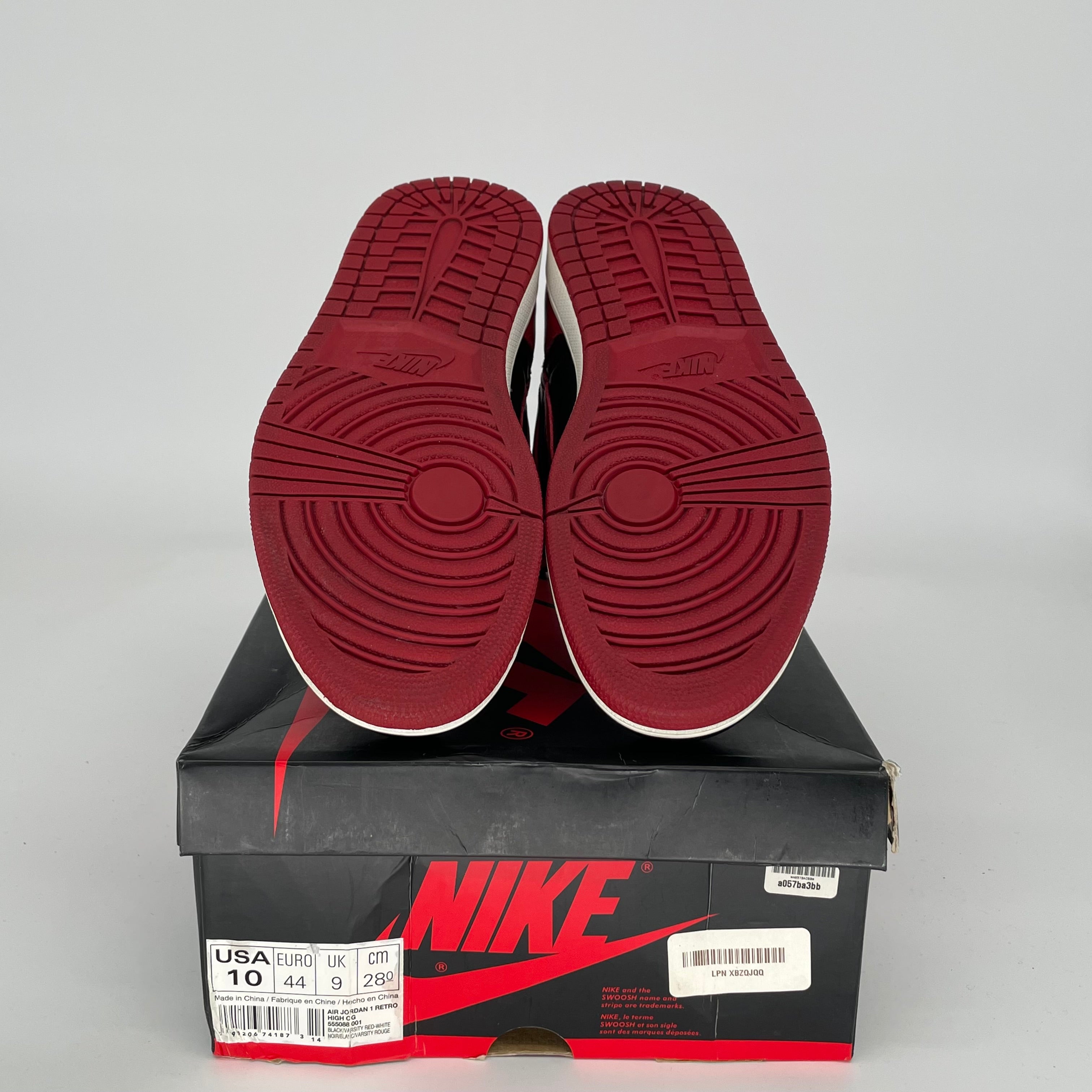 Original Air Jordan 1 Retro High OG 'Bred' Size 10 Men's Basketball Shoes 555088-001 - Perfect for Sneaker Collectors & Streetwear Fashion