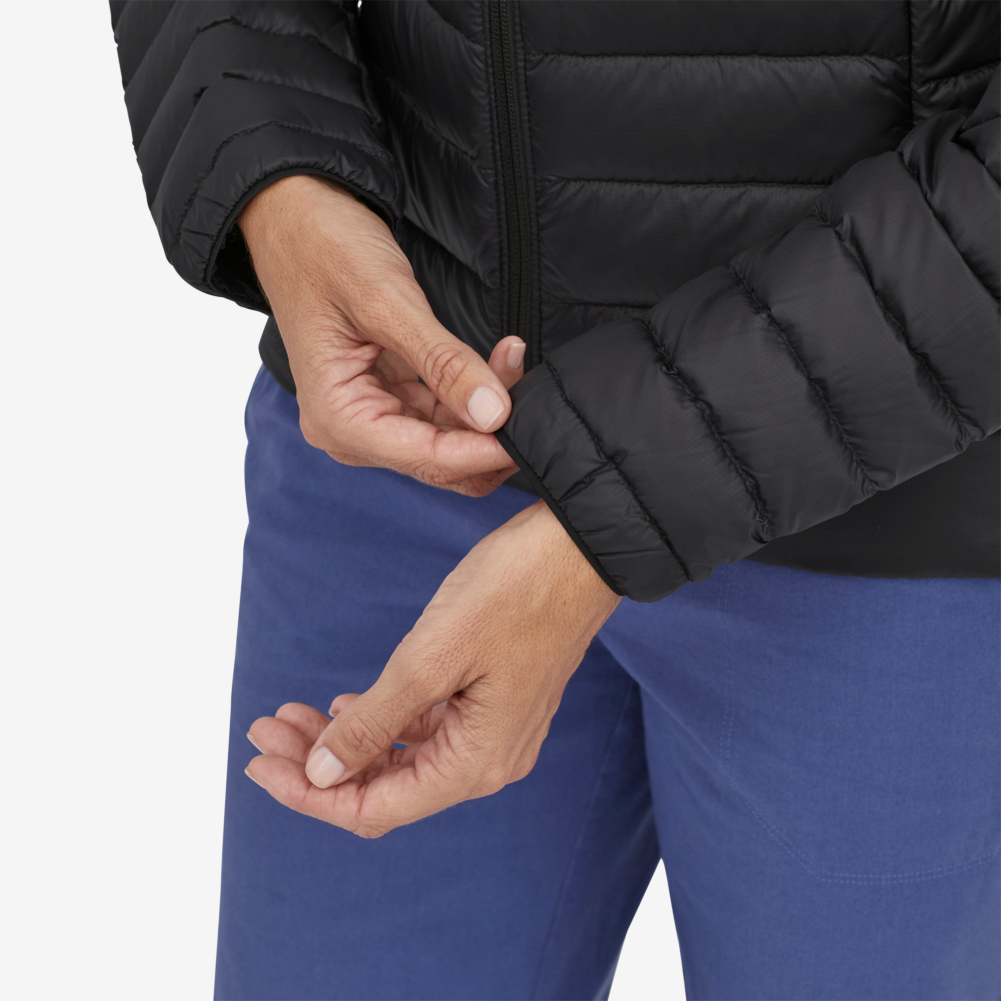 Women's Lightweight Down Sweater Jacket - Warm Winter Coat for Outdoor Activities & Casual Wear | Water-Resistant & Insulated Puffer Jacket for Hiking, Travel, and Everyday Use