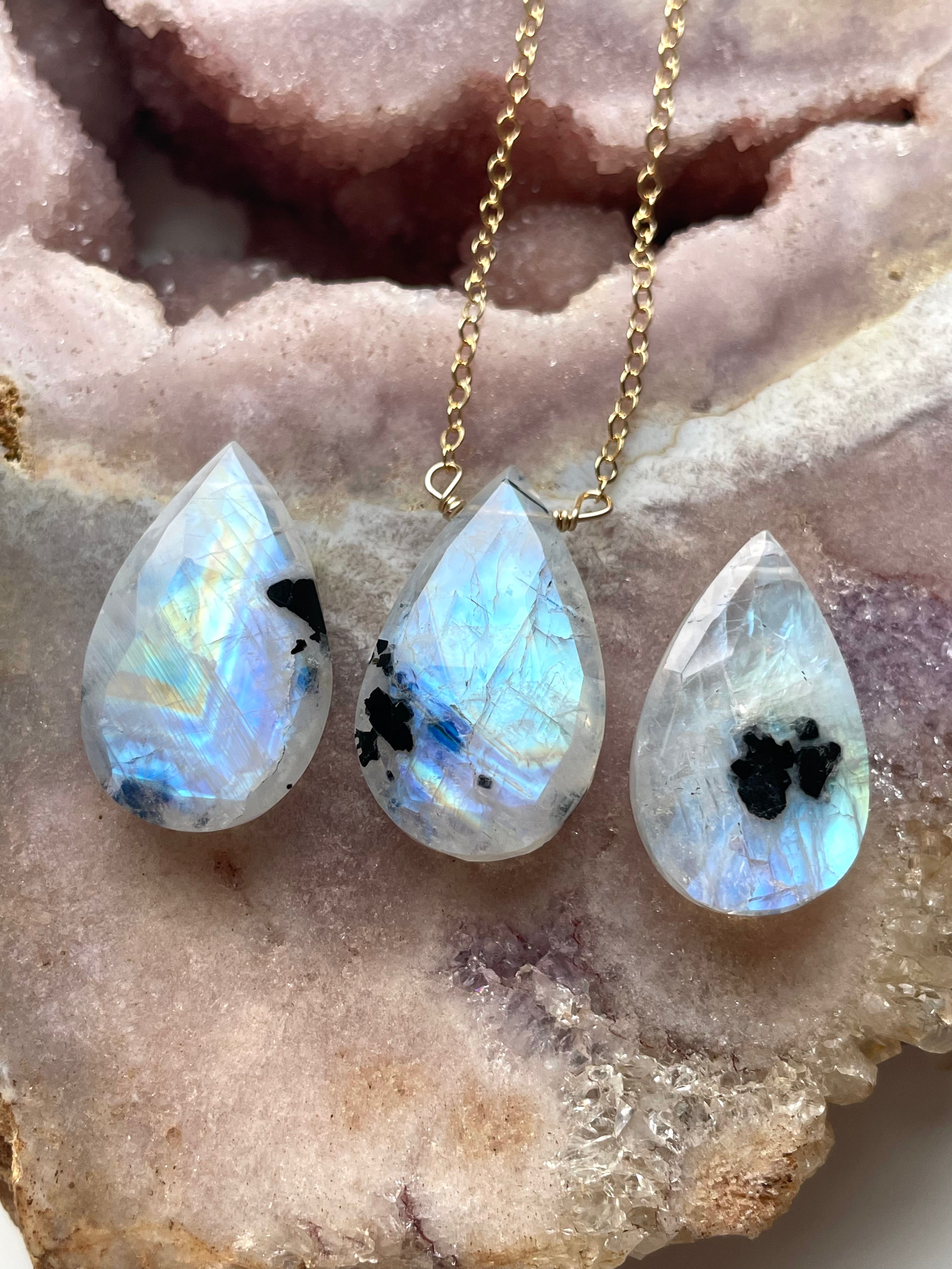 Rainbow Moonstone Pendant Necklace - Sterling Silver or 14K Gold Filled Crystal Jewelry for Women - Perfect for Spiritual Healing, Meditation & Everyday Elegance