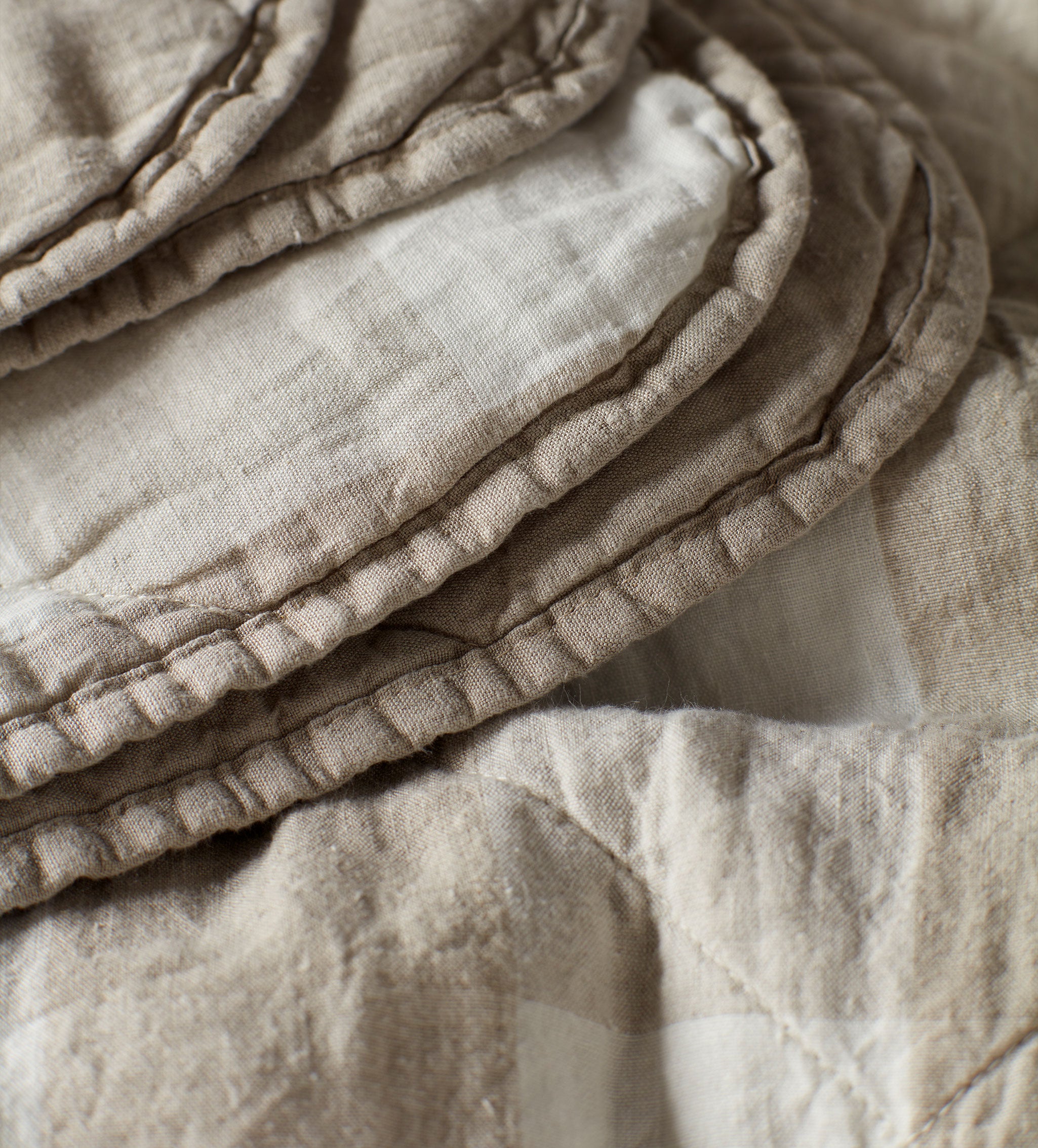 Natural Gracie Gingham Linen Quilted Throw Blanket - Soft Cotton Blend for Sofa, Bed & Couch - Cozy Home Decor for Living Room, Bedroom & Nursery