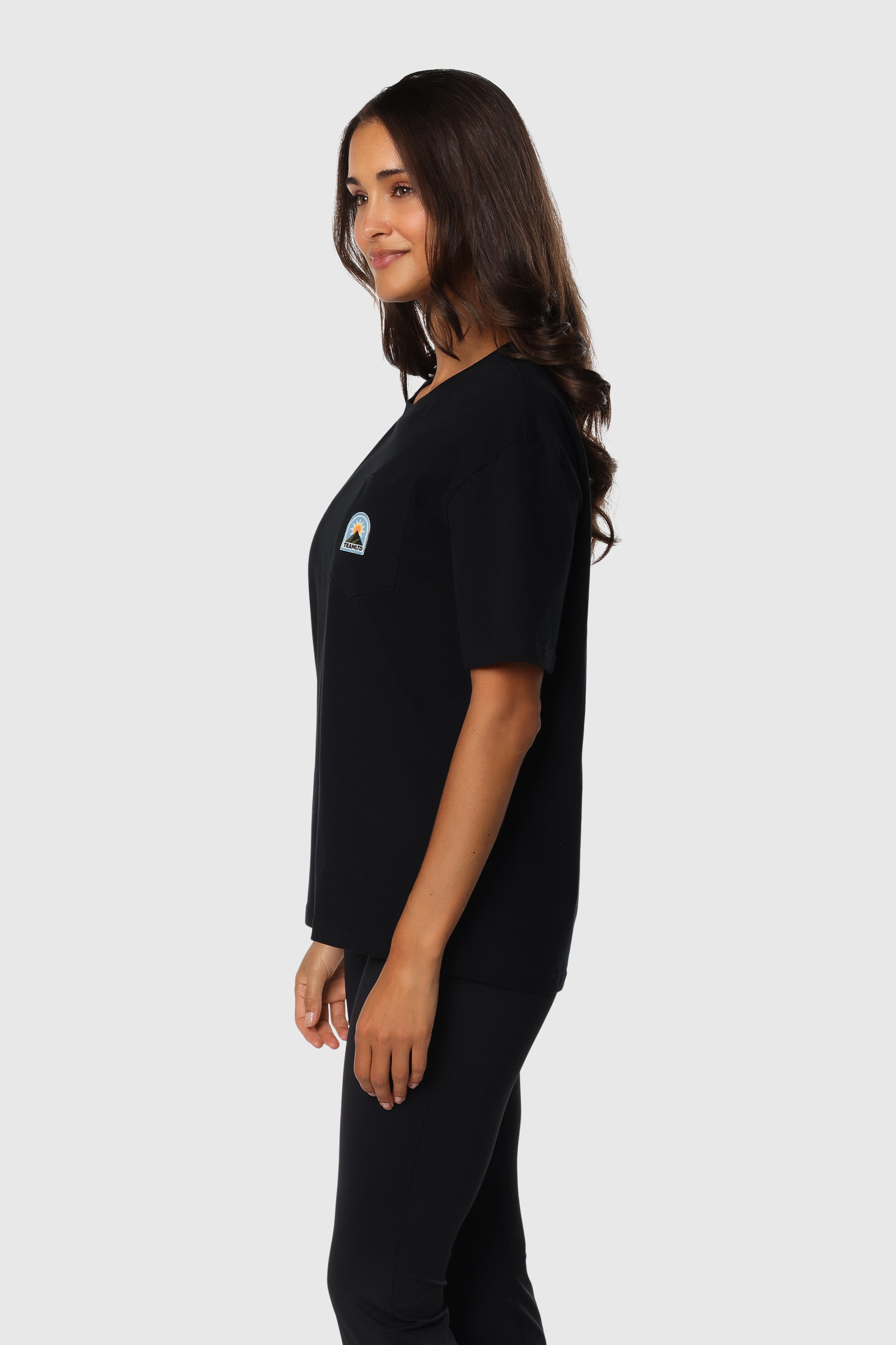 Women's Casual Horizon Pocket T-Shirt - Soft Cotton Comfort Fit Tee for Everyday Wear, Travel & Outings