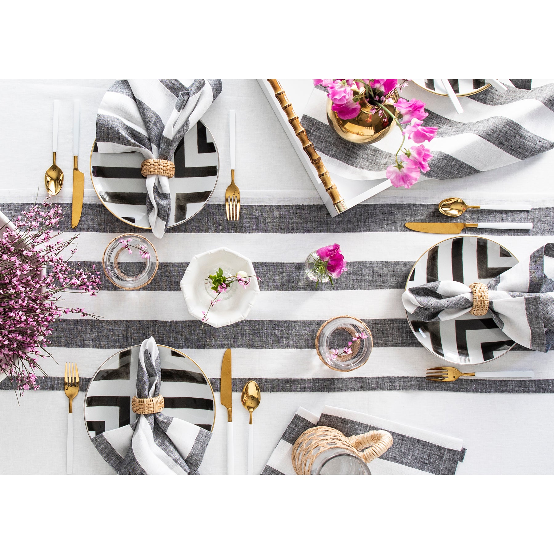 Stylish Cabana Stripe Table Runner - Perfect for Beach Weddings, Summer Parties & Outdoor Dining Decor