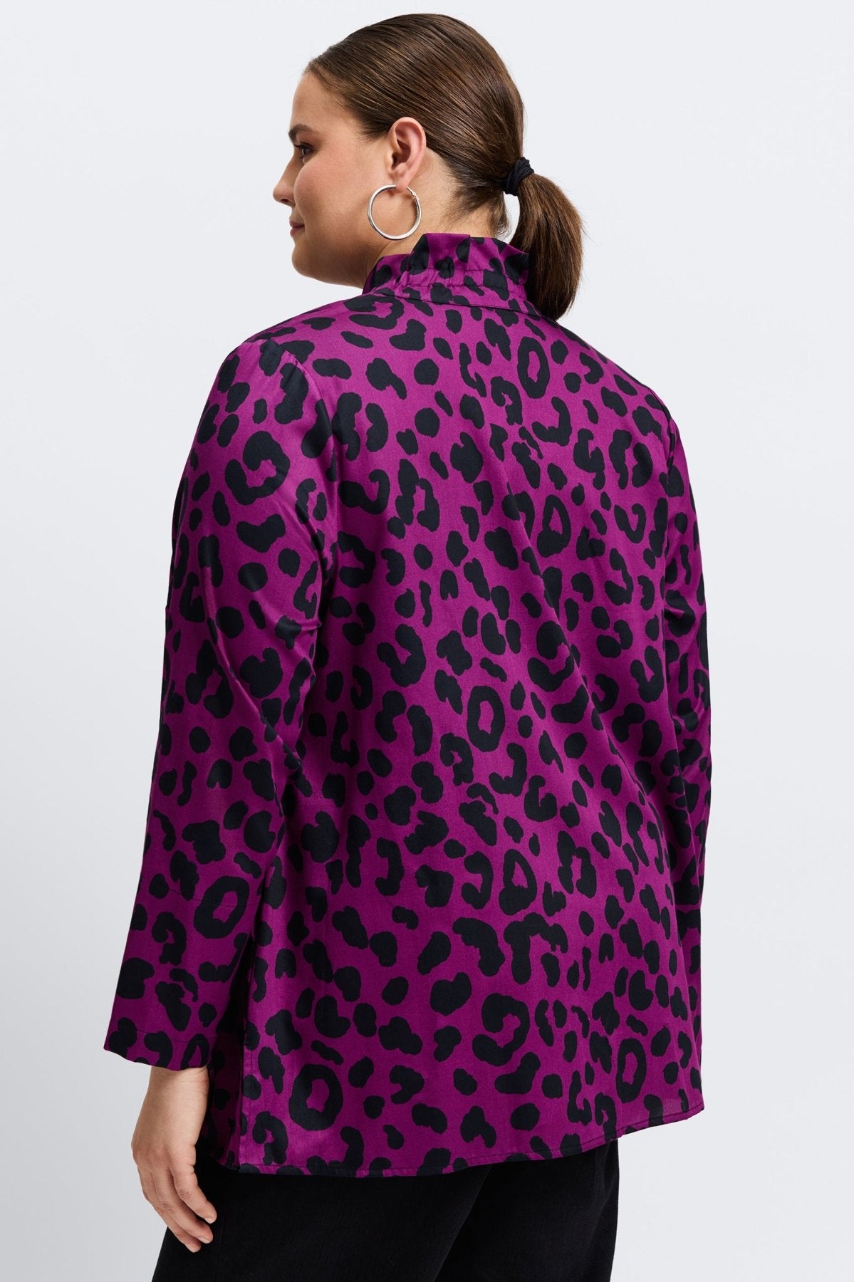 Carolina Plus Cheetah Print Long Sleeve Shirt Jacket for Women - Stylish Fall & Winter Layering Piece for Casual Outings and Date Nights