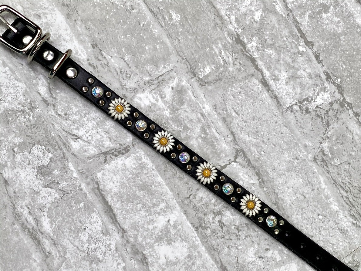 Premium Leather Dog Collar with Little Blossom Design - Adjustable & Durable Pet Collar for Small to Medium Dogs - Perfect for Daily Walks, Training & Outdoor Adventures