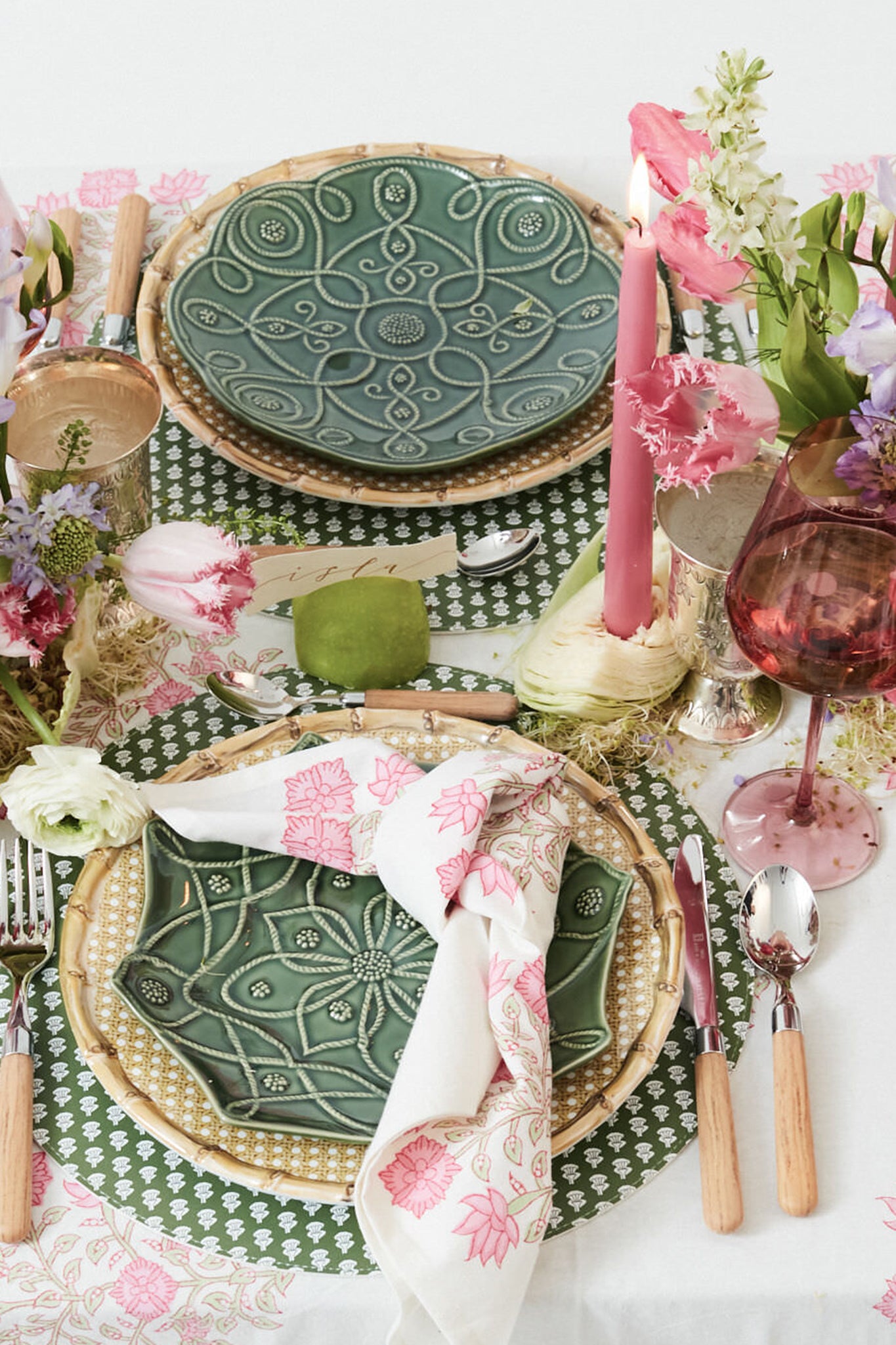 Botanic Reversible Wipeable Placemats Set of 4 - Waterproof Table Mats for Dining, Kitchen & Outdoor Use - Floral Design Home Decor