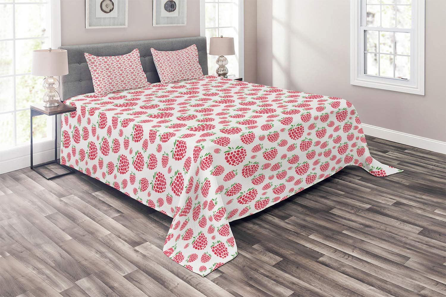 Ambesonne 3-Piece King Size Quilted Bedspread Set with 2 Pillow Shams - Summer Raspberry Fruit Pattern in Dark Coral, Fern Green & White - Soft Decorative Coverlet for Bedroom, Guest Room & Dorm