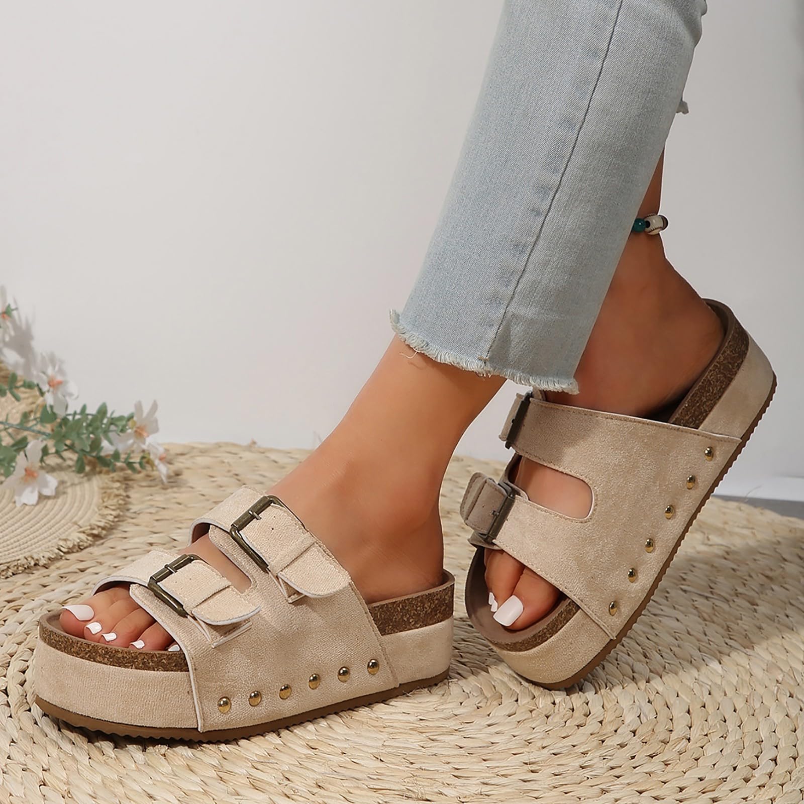 **2024 Women's Summer Sandals with Adjustable Buckles & Arch Support – Comfortable Platform Sandals for Casual Wear, Beach, and Outdoor Activities**