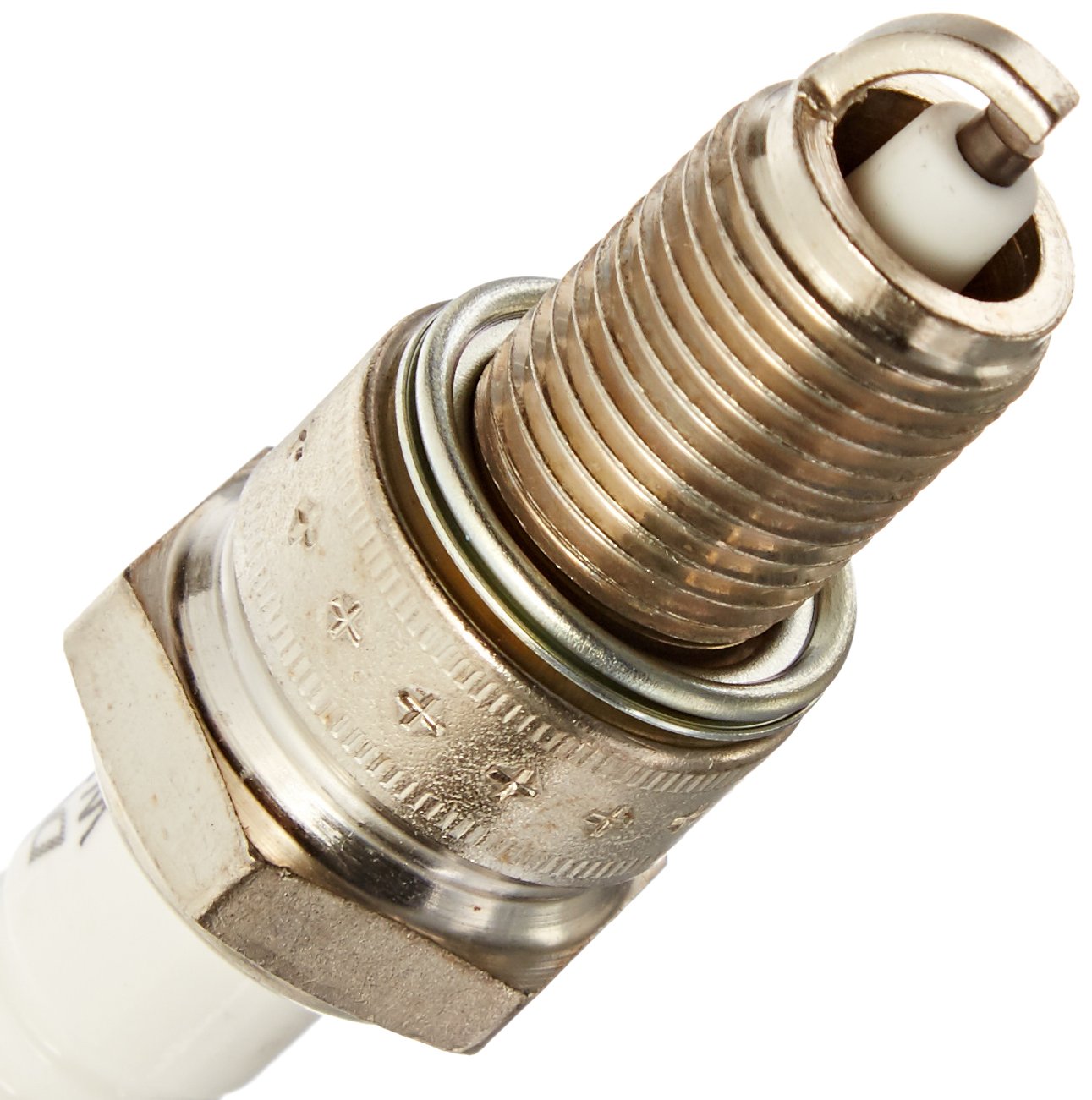 Denso (3203) W16EX-U Traditional Spark Plug - Single Pack | High Performance Ignition for Cars, Trucks & SUVs | Ideal for Daily Commuting & Long Road Trips