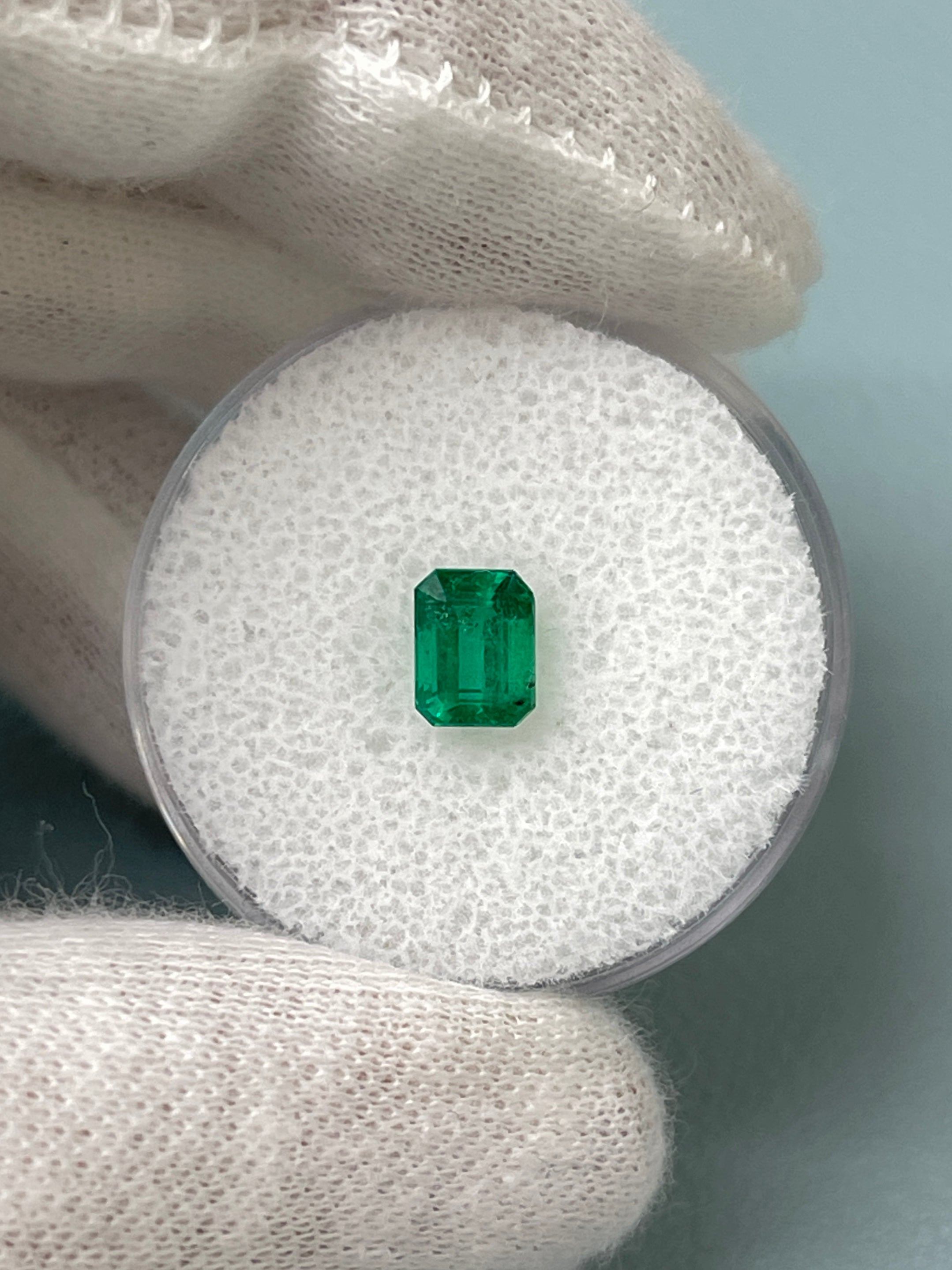 0.93 Carat 6.3x4.8mm Fine Deep Green Natural Loose Zambian Emerald - Emerald Cut Gemstone for Jewelry Making, Engagement Rings & Collector's Pieces