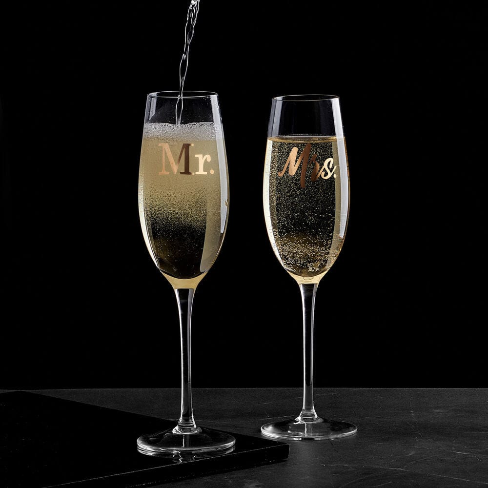Elegant Mr. & Mrs. Wedding Champagne Flutes Set of 2 - Crystal Clear Toasting Glasses for Anniversary, Bridal Shower & Romantic Celebrations