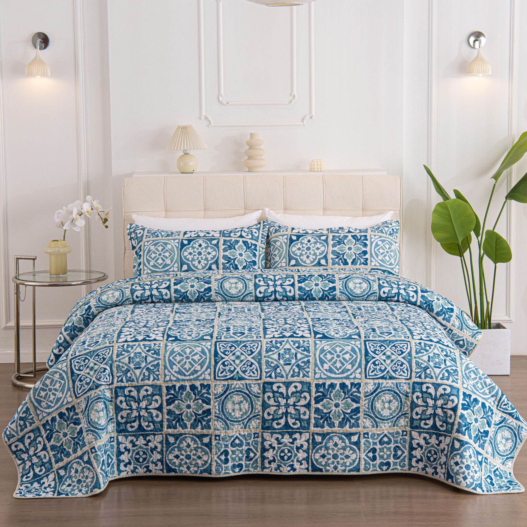 Azure Haven Quilt Set - Pet Hair Resistant Bedding for Dogs & Cats | Hypoallergenic Comfort for Pet Owners | Perfect for Bedrooms & Pet-Friendly Homes