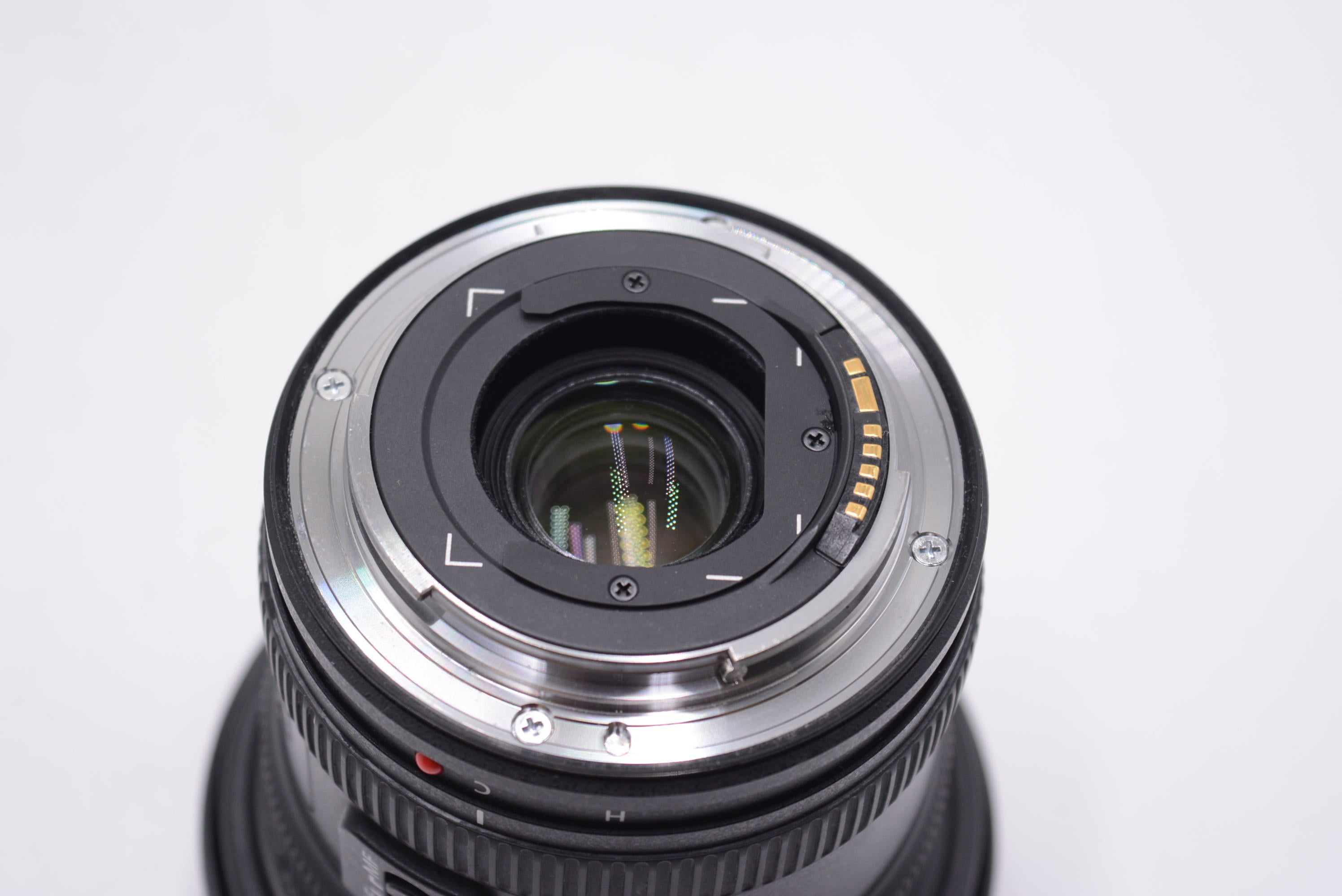 Canon EF 8-15mm f/4L USM Ultra Wide Angle Zoom Lens for EOS DSLR Cameras - Used - Perfect for Landscape, Architecture & Interior Photography