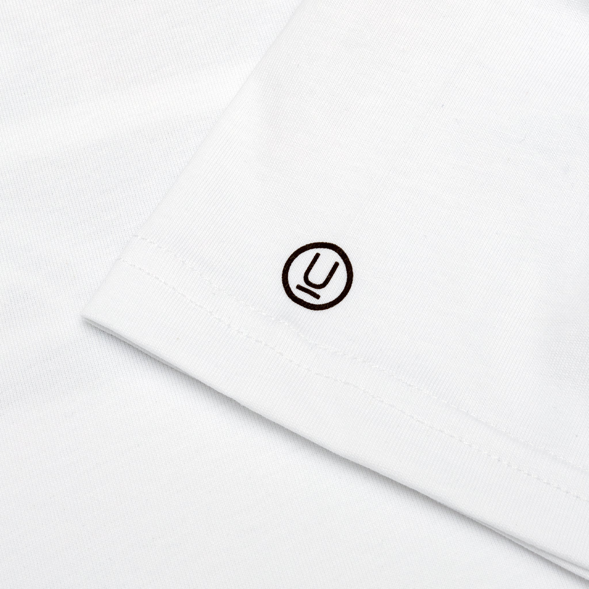 UNDERCOVER White Short Sleeve T-Shirt for Men - Casual Streetwear Fashion for Summer Outfits & Daily Wear