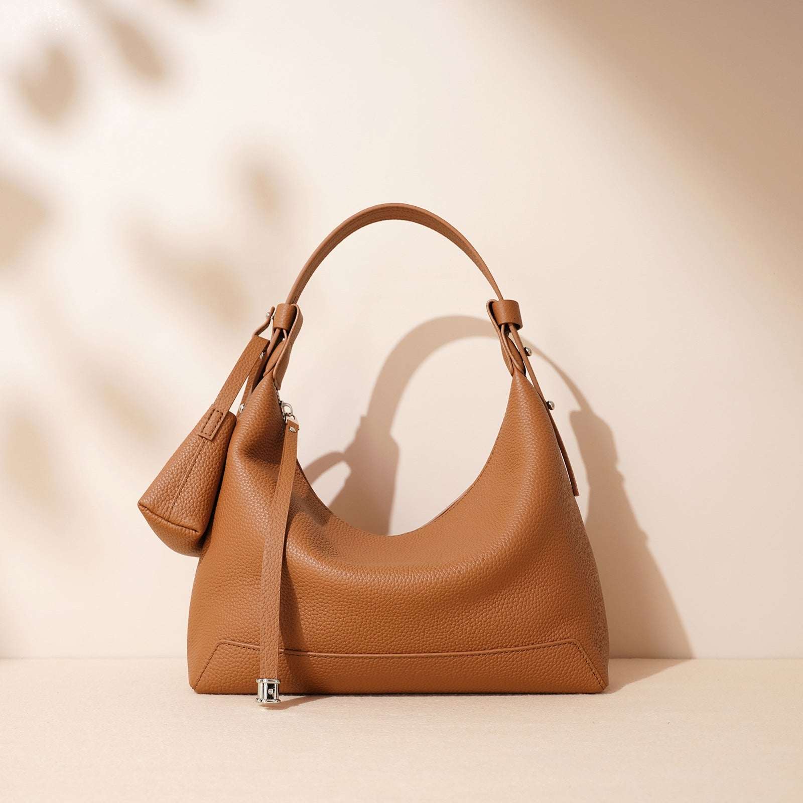 Stylish & Flexible Shoulder Bag for Women & Men - Perfect for Travel, Work, Gym & Everyday Use