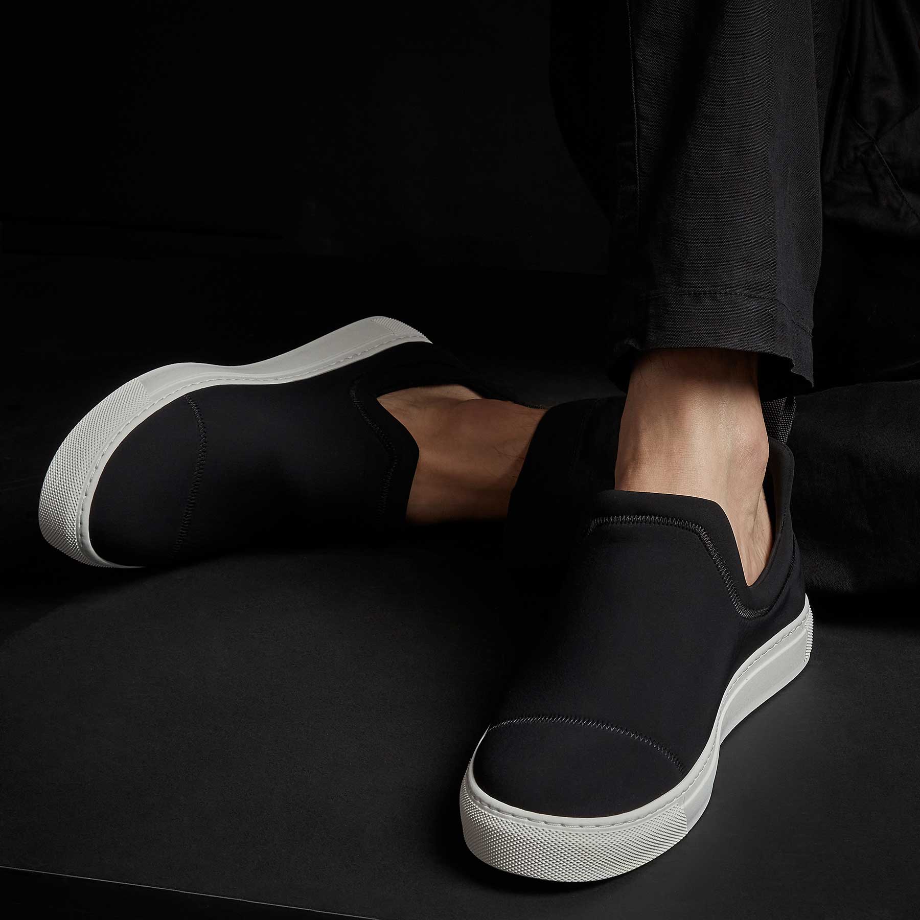 Men's Zuma Scuba Slip-On Sneakers - Comfortable Waterproof Black Casual Shoes for Walking, Travel & Outdoor Activities