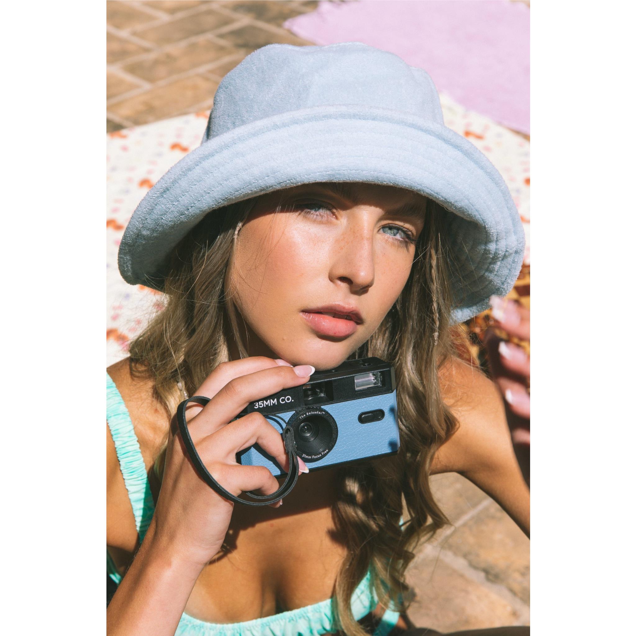 35MM CO Reloader Reusable Film Camera (Blue) - Vintage Style Point & Shoot for Travel, Parties & Everyday Photography