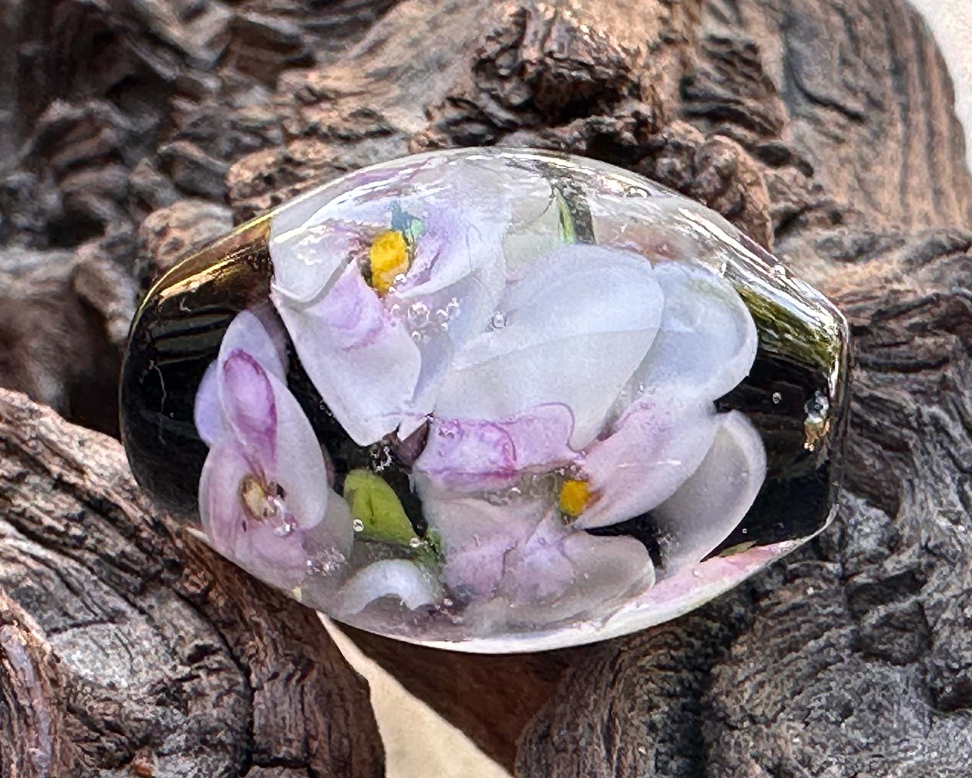 Handmade White Floral Lampwork Glass Focal Bead for Jewelry Making - Perfect for Necklaces, Bracelets, and DIY Craft Projects