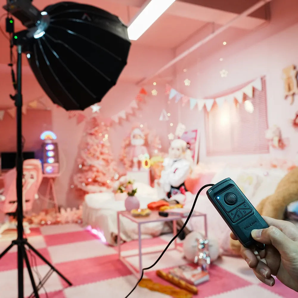 Ulanzi FALCAM Move LightGo Remote Control LED Lighting System with Bowens Mount - Portable Studio Light for Photography & Video Shooting - Perfect for YouTube, TikTok & Live Streaming