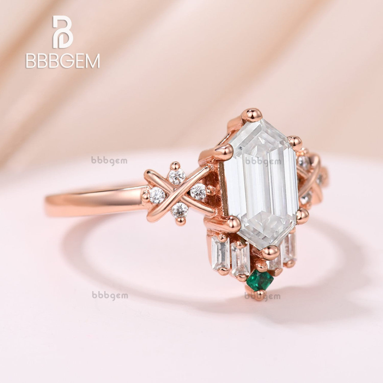 Hexagon Cut Moissanite & Emerald Engagement Ring Set in Rose Gold - Vintage Cluster Wedding Band for Women, Perfect for Proposals, Anniversaries & Bridal Jewelry