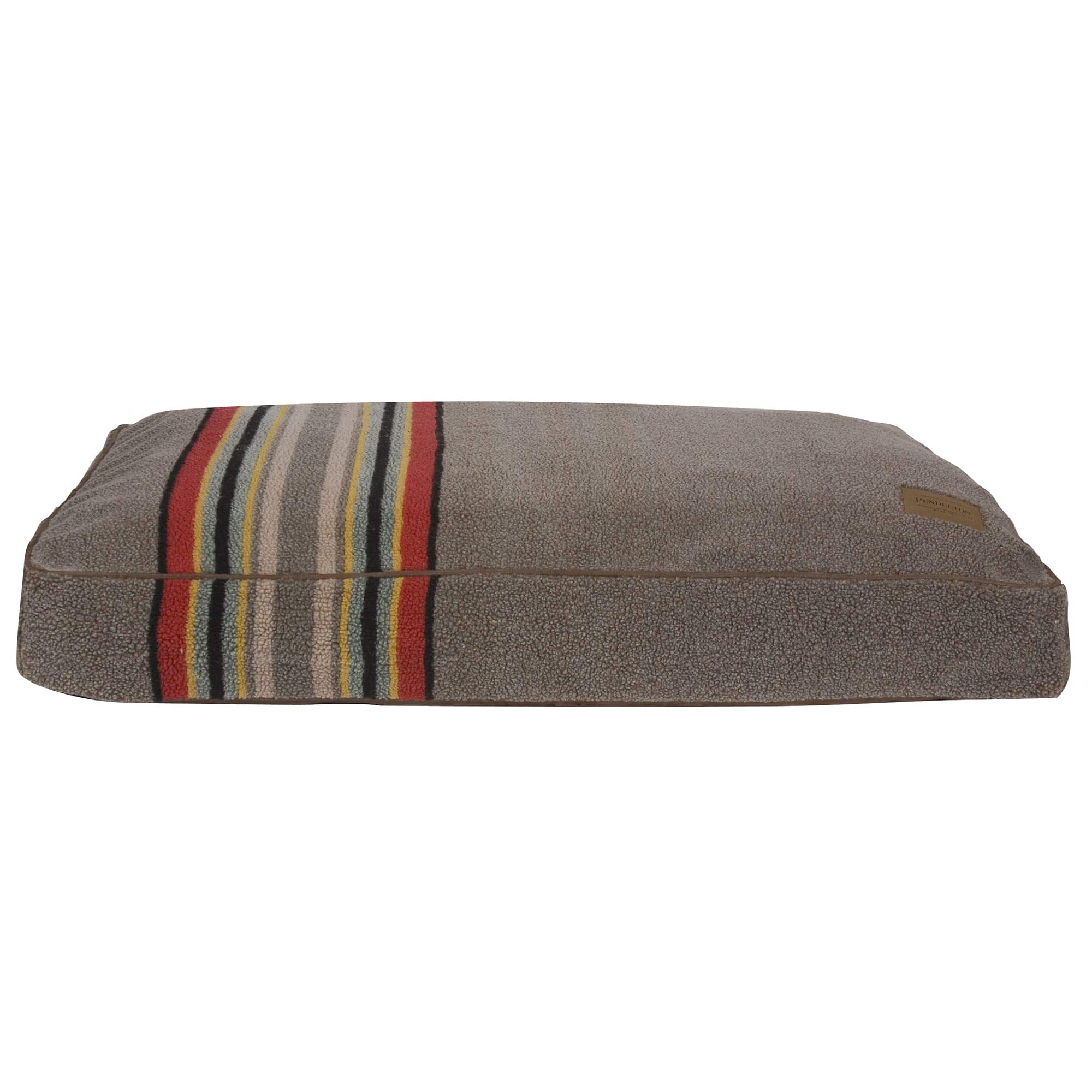 PENDLETON Vintage Camp Napper Dog Bed - Mineral Umber, Medium Size | Cozy & Durable Pet Bed for Dogs | Perfect for Camping, Travel & Home Use