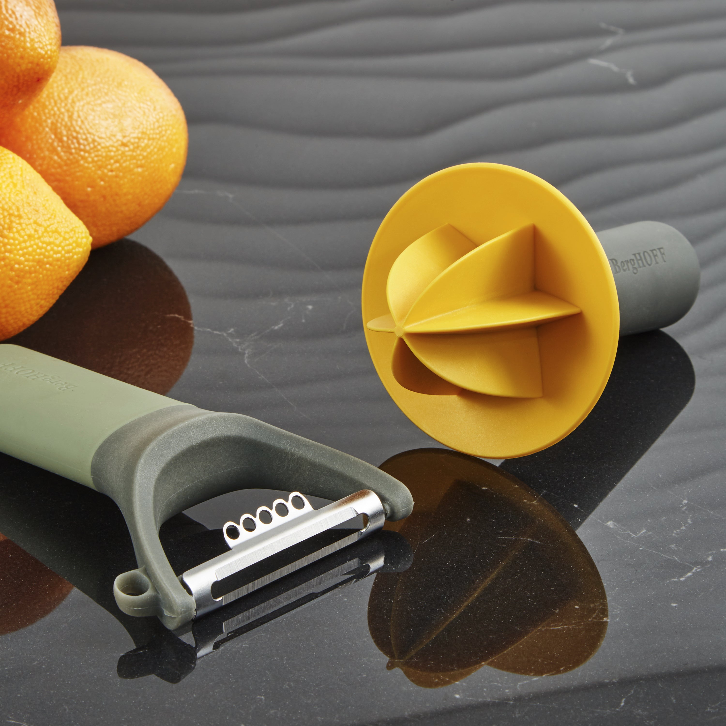 BergHOFF Leo Balance 2-Piece Juicer Set - Premium Citrus Press & Lemon Squeezer for Fresh Juice - Perfect for Breakfast, Cocktails & Healthy Living