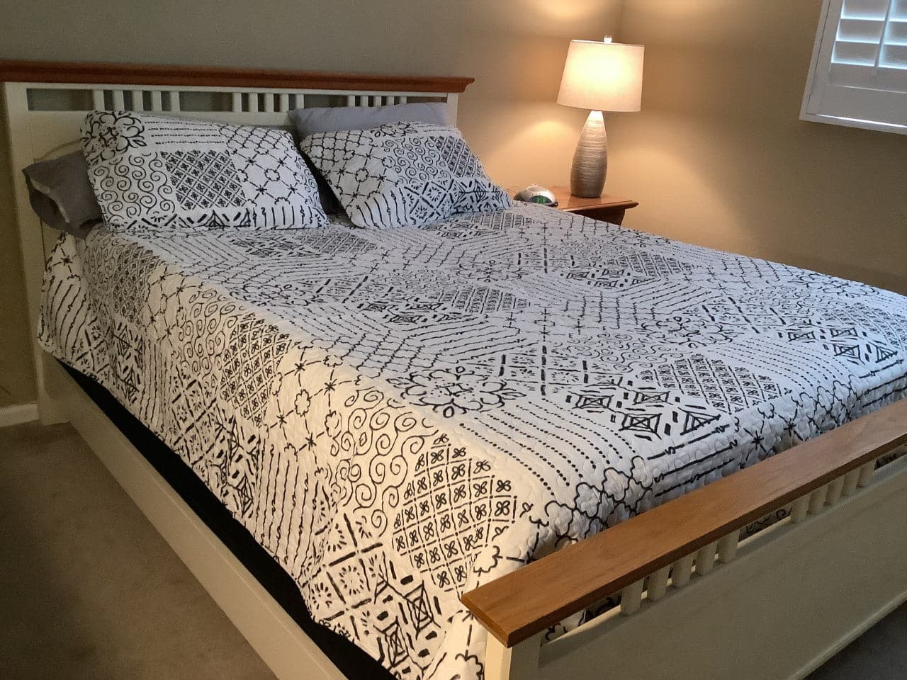 Monique 3-Piece Quilt Set - Queen Size Bedding, Soft Microfiber Comforter with Matching Pillow Shams - Perfect for Cozy Bedrooms & Guest Rooms