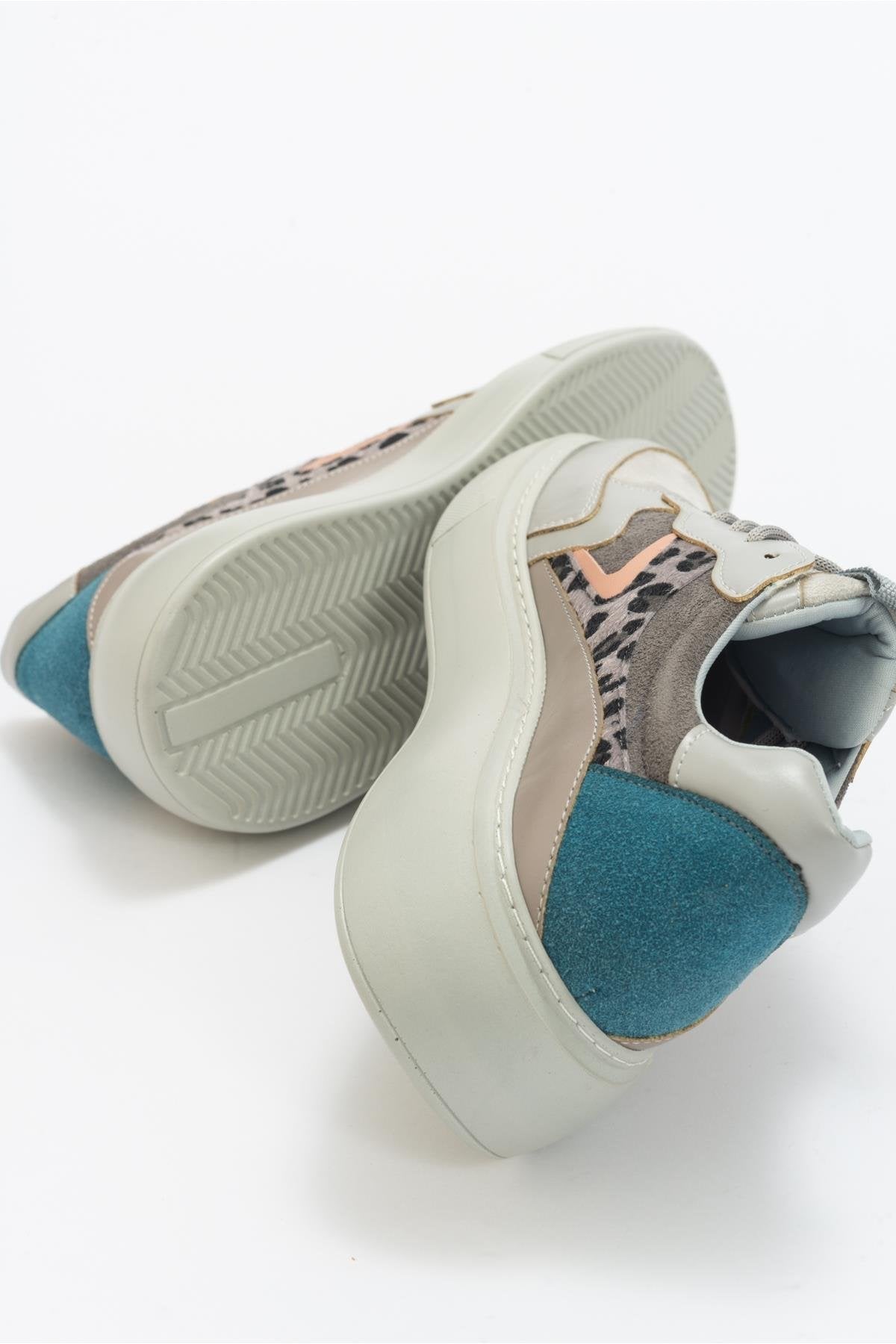 Ida Grey Platform Sneakers for Women - Trendy Chunky White Sneakers with Arch Support | Perfect for Casual Wear, Street Style & Everyday Comfort