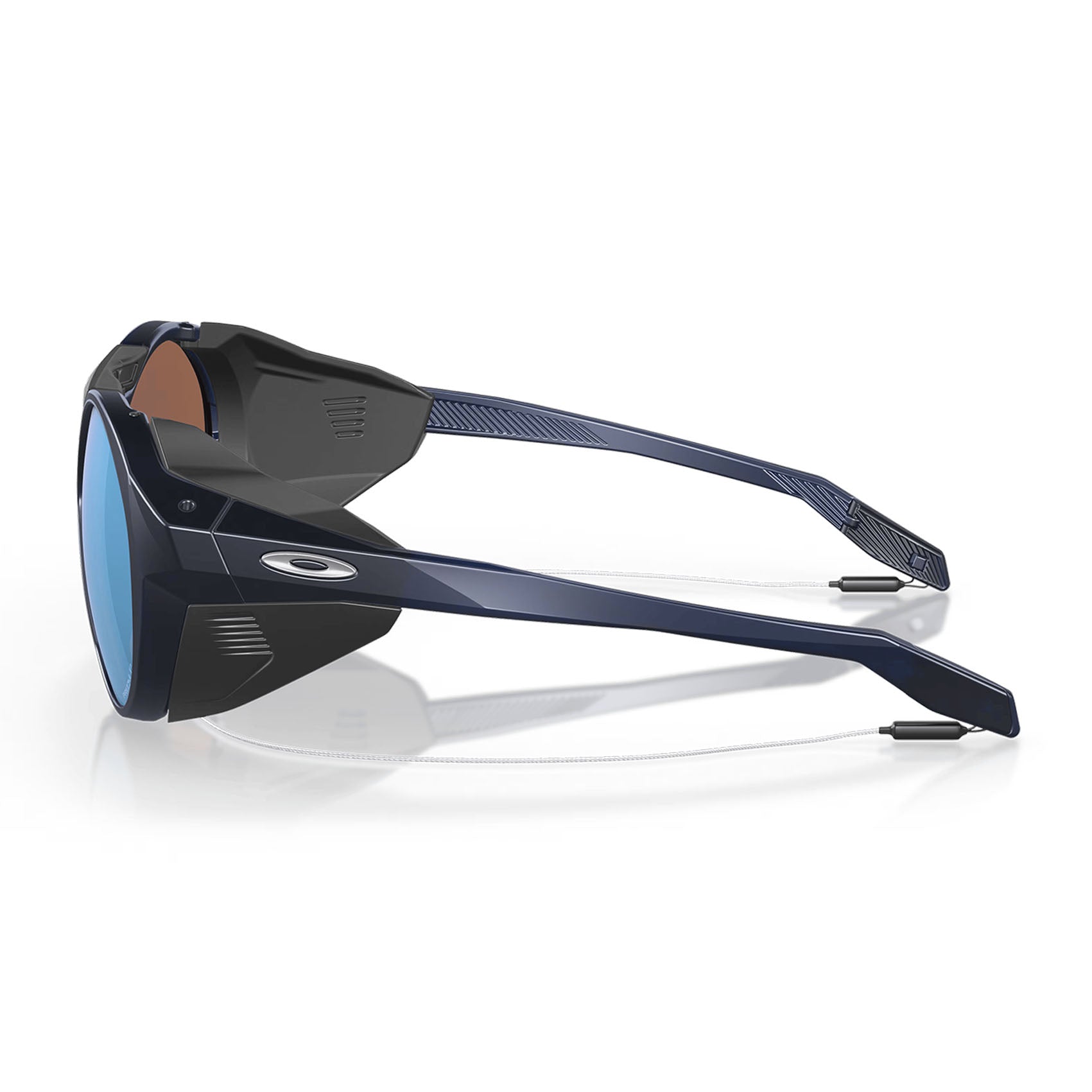 Oakley Clifden Sunglasses for Men & Women - Polarized Sports & Outdoor Sunglasses with UV Protection - Perfect for Running, Cycling & Hiking