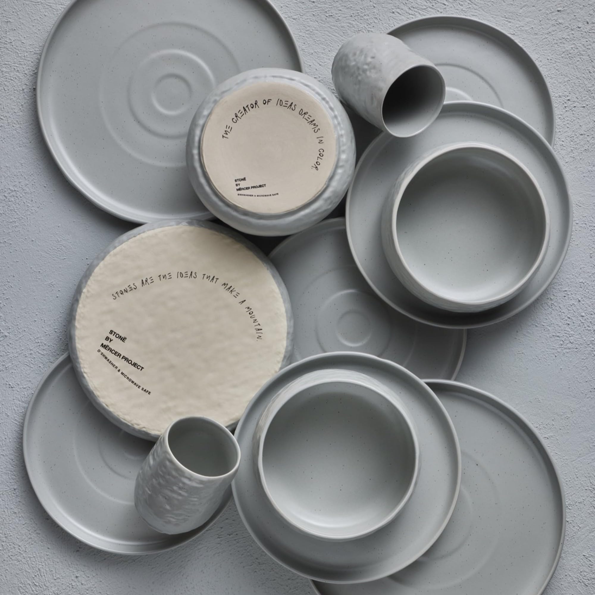 Mercer Project SHOSAI 16-Piece Stoneware Dinnerware Set - Modern Grey Speckled Plates & Bowls for 4 | Durable Stoneware Dishware for Everyday Dining, Dinner Parties & Restaurant Use
