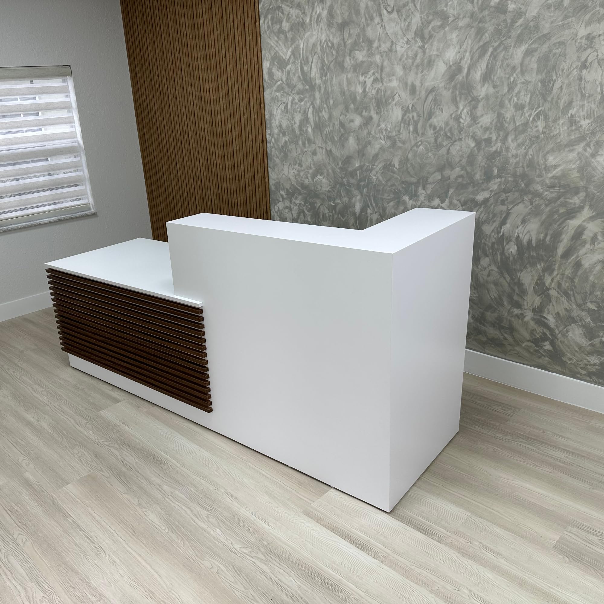 White Reception Desk 318 (84