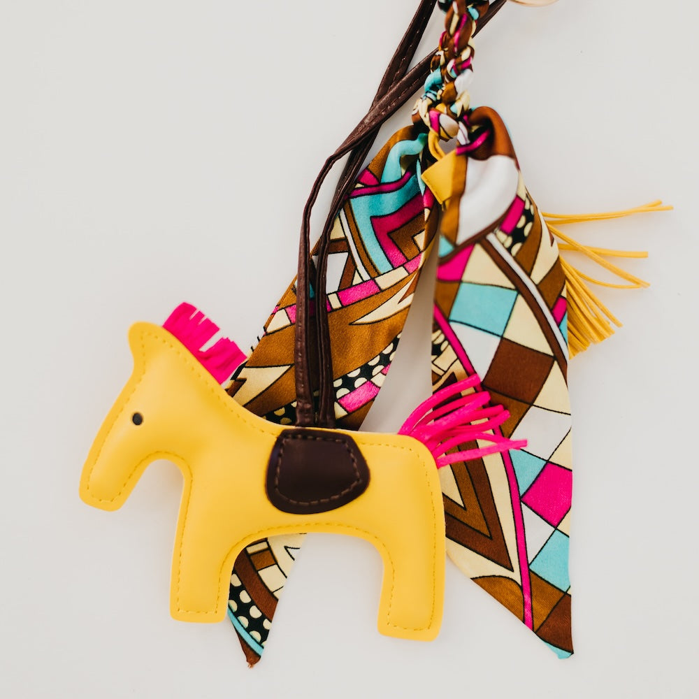Secretariat Horse Racing Bag Charm - Elegant Equestrian Keychain for Purse, Backpack & Luggage - Perfect Gift for Horse Lovers & Racing Fans
