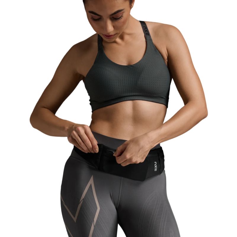 2Xu Running Belt - Lightweight & Adjustable Waist Pack for Runners, Jogging, Hiking & Workouts - Secure Phone Holder & Storage for Keys, Cards & Essentials