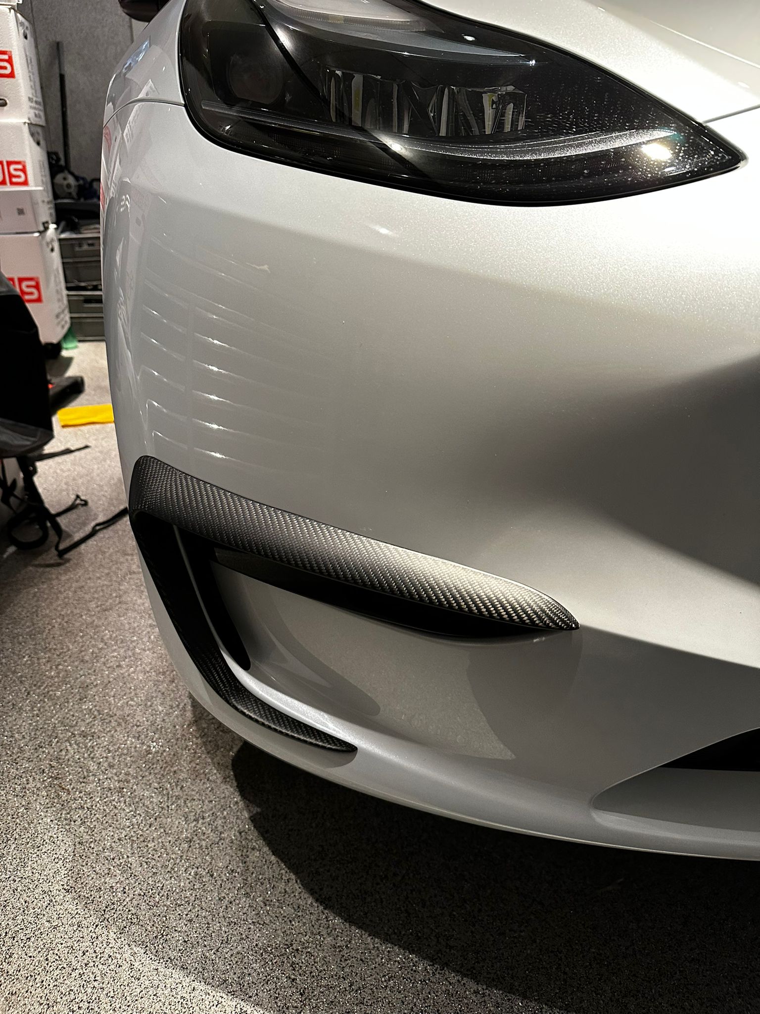 Premium Real Carbon Fiber Fog Light Trim Cover for Tesla Model 3/Y/S/X - Aerodynamic Custom Fit Upgrade | Enhance Style & Protection for Daily Driving & Car Shows