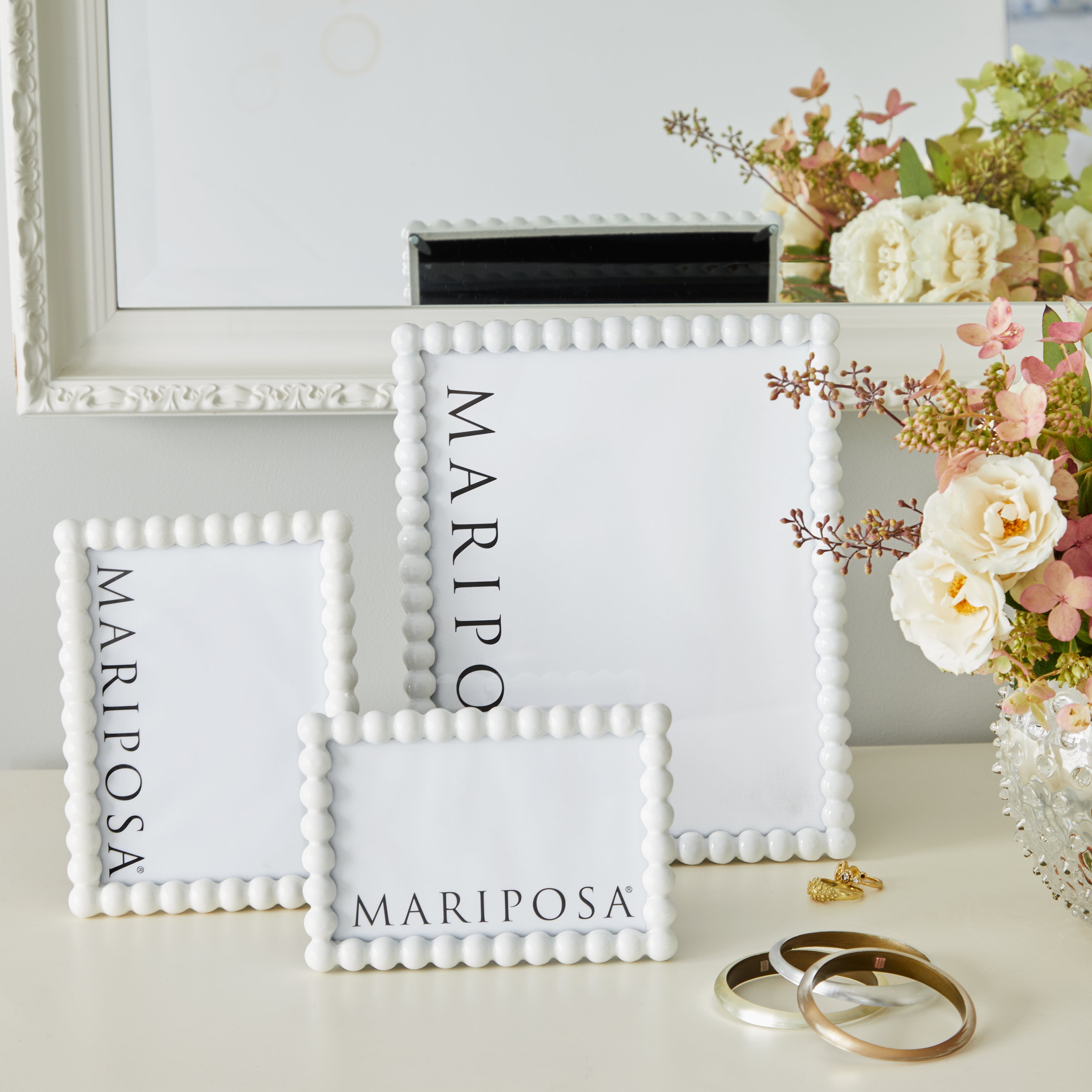 8x10 White Picture Frame - Elegant Bauble Design for Wall Decor, Home & Office Display - Perfect for Photos, Artwork, and Certificates