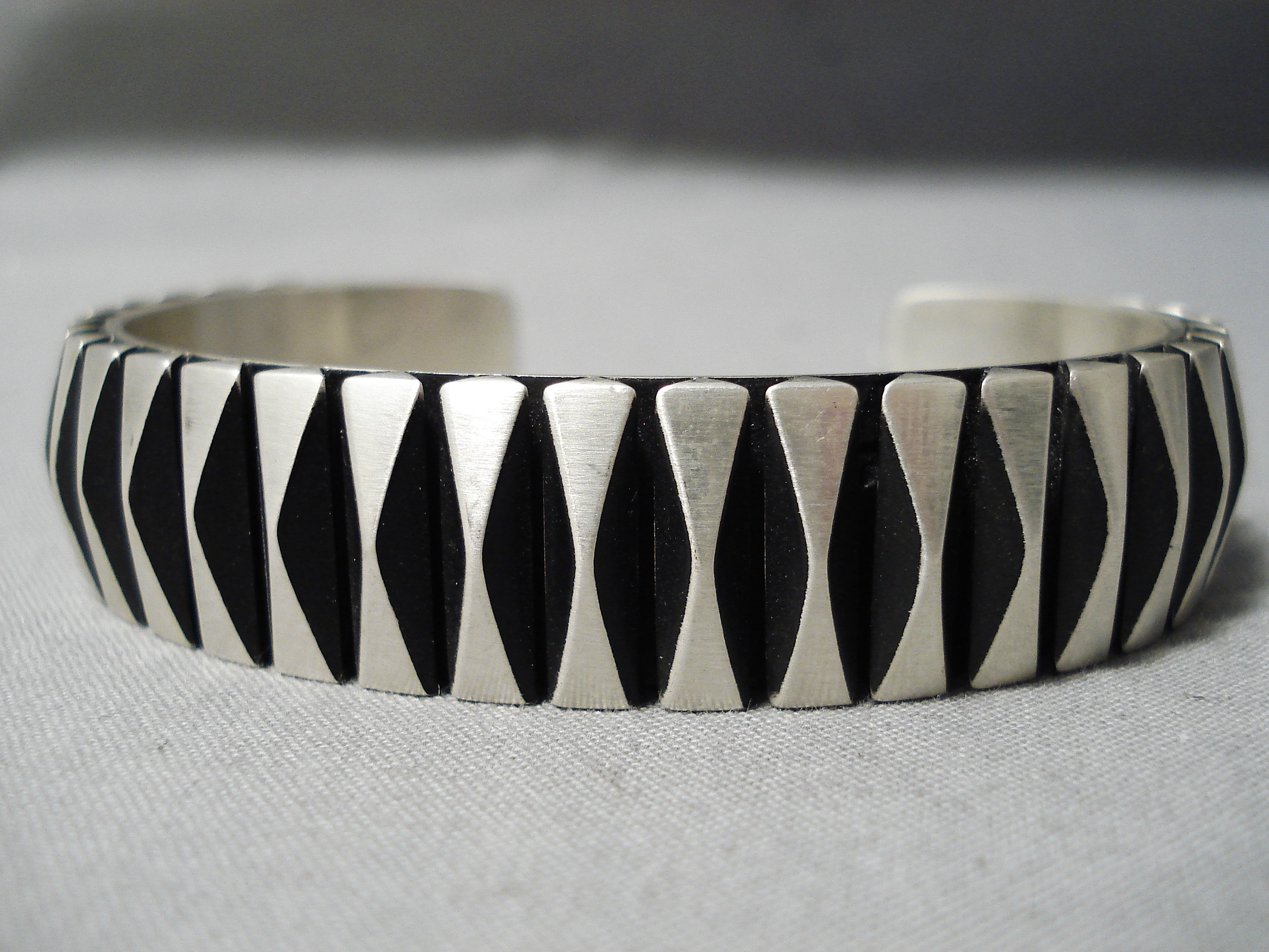 Authentic Navajo Sterling Silver Native American Bracelet - Handcrafted Tribal Jewelry for Women & Men - Perfect for Boho, Western & Festival Fashion
