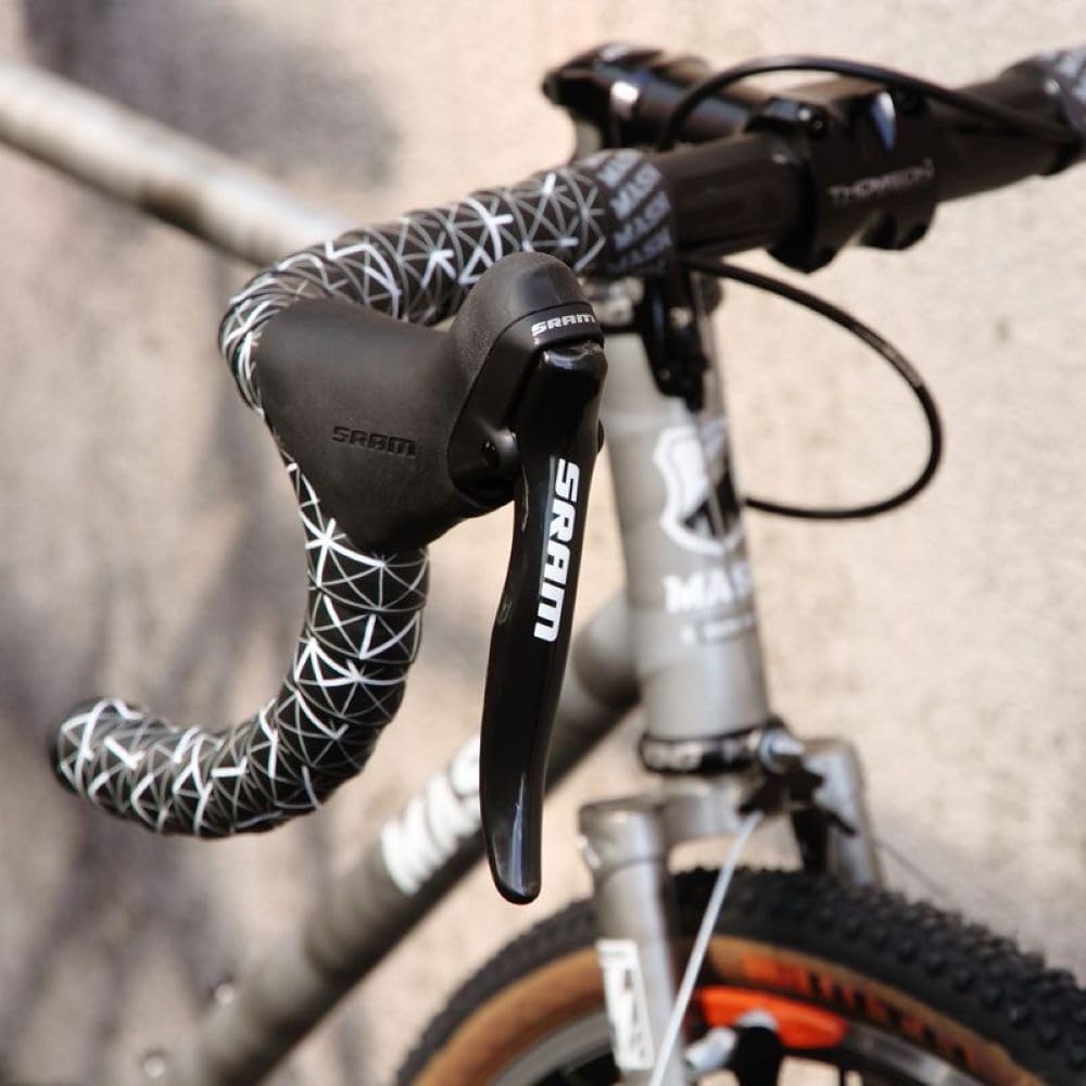 SRAM 900 Carbon Fiber Road Bike Brake Lever Set - Lightweight & Durable for Racing & Performance Cycling