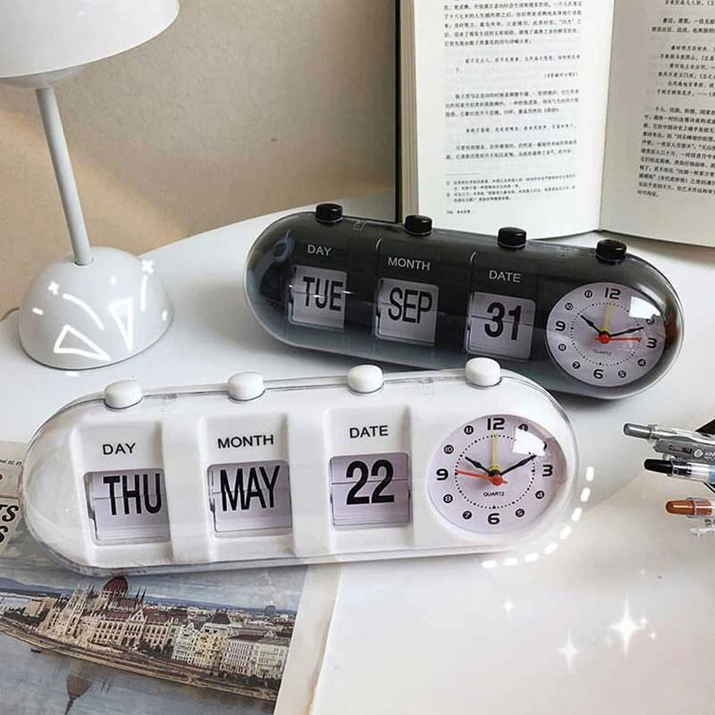 Vintage Mechanical Flip Clock - Retro Alarm Clock with Silent Operation - Perfect for Bedroom, Office, and Home Decor