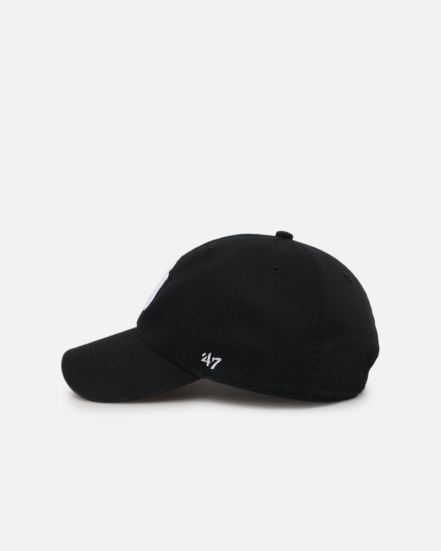New York Yankees 'Yankees Colour Wheel' 47 Clean Up Adjustable Strapback Cap - Black | Official MLB Baseball Hat for Men & Women | Perfect for Games, Streetwear & Fan Collections