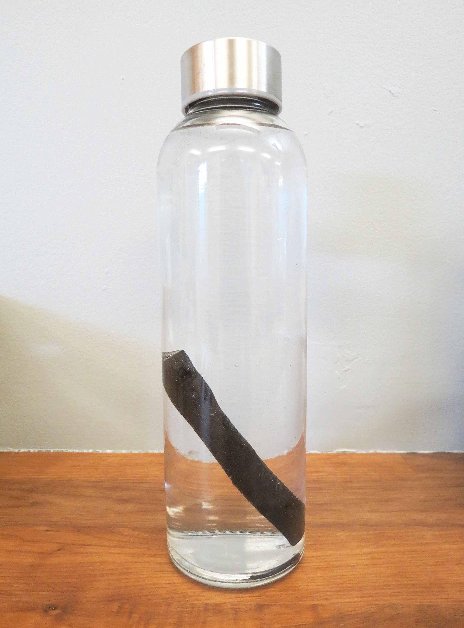 Premium Tosa Binchotan Charcoal Water Purifying Sticks - Natural Water Filter for Great-Tasting Drinking Water (6 Sticks) - Perfect for Personal Water Bottles, Travel & Camping Hydration